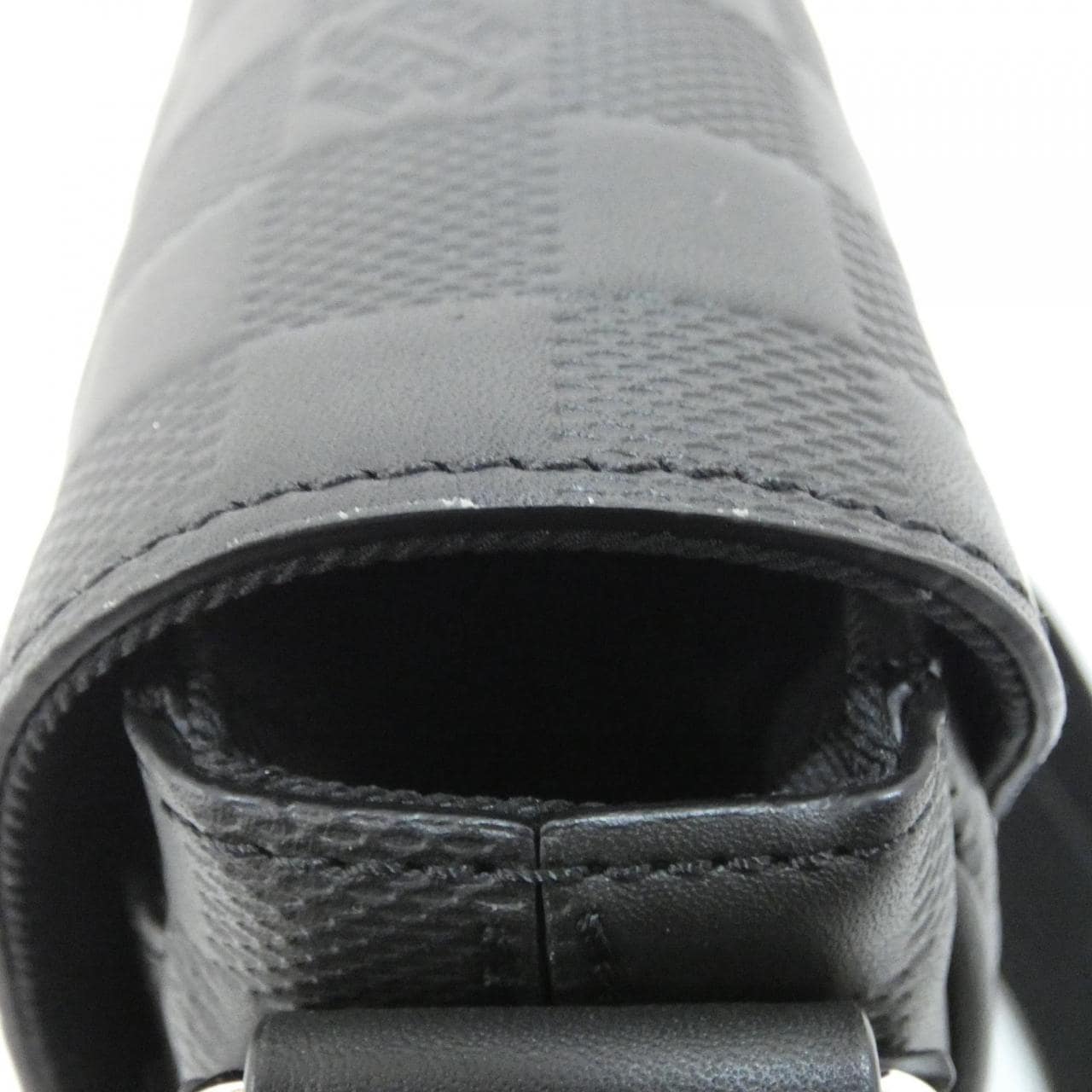 ルイヴィトン ダミエ アンフィニ ディストリクト PM N42711 ショルダーバッグ