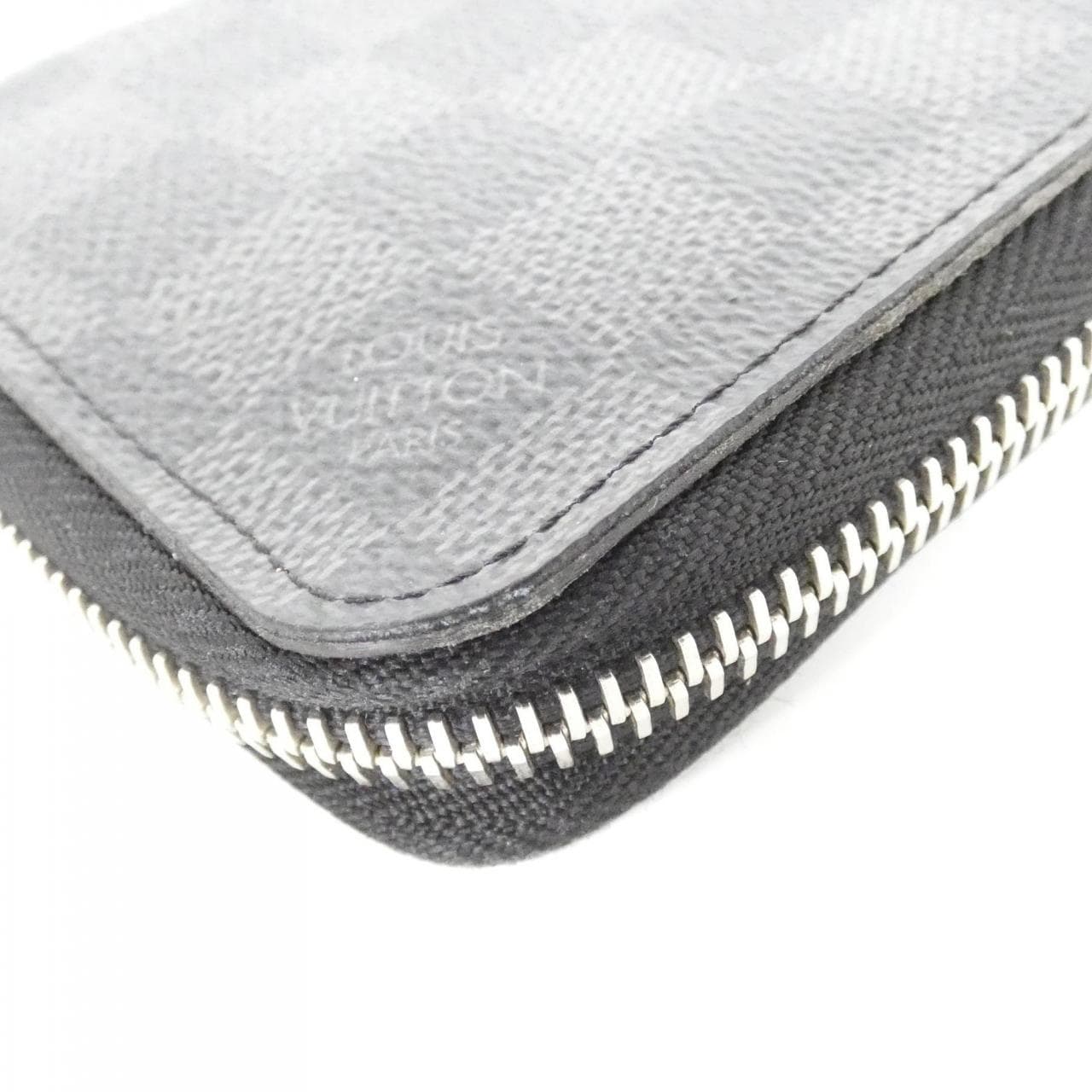 ルイヴィトン ダミエ グラフィット ジッピー ウォレット ヴェルティカル N63095 財布