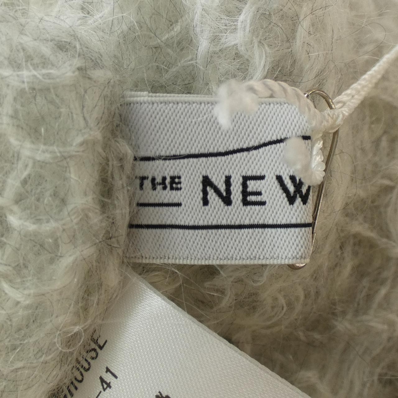 ザニューハウス THE NEWHOUSE ニット