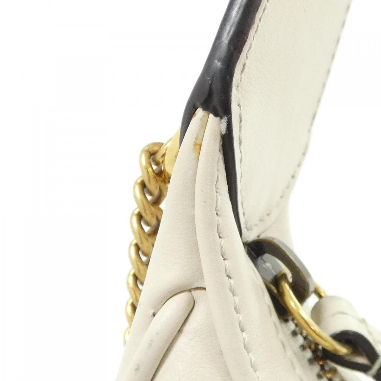 グッチ GG MARMONT 699514 DTDHT バッグ