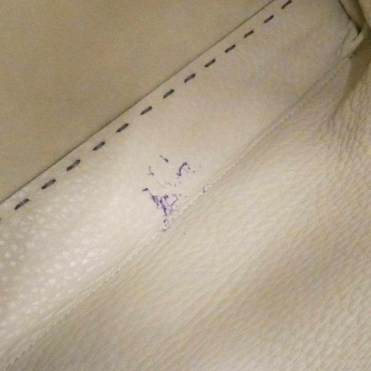 フェンディ SELLERIA ピーカブー 8BN226 Q0J バッグ