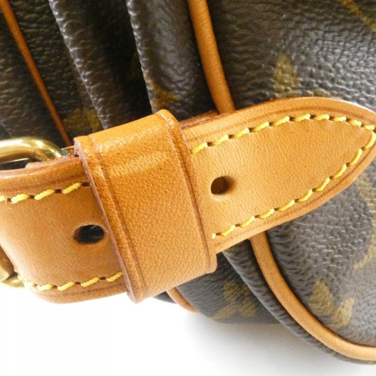 ルイヴィトン モノグラム ソミュール 30cm M42256 ショルダーバッグ