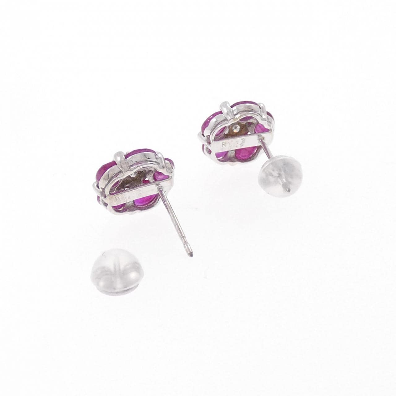 K18WG フラワー ルビー ピアス 2.24CT