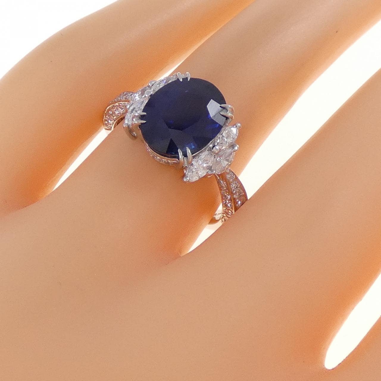 PT900 サファイヤ リング 3.55CT