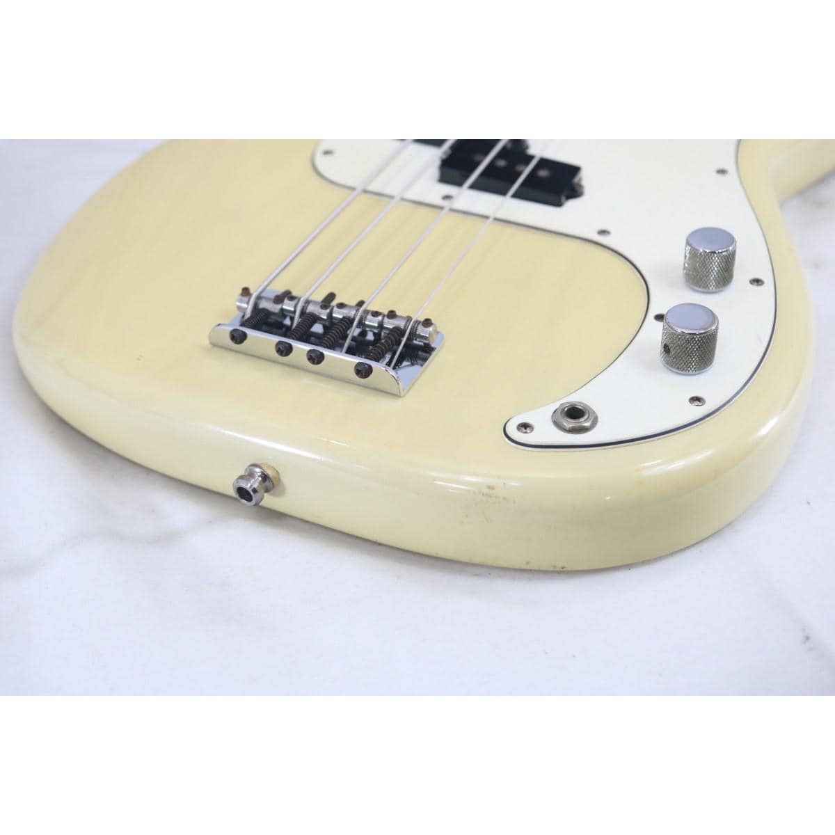 ＦＥＮＤＥＲ　　ＡＭＥＲＩＣＡＮ　ＳＴＡＮＤＡＲＤ　ＰＢ　ＡＳＨ