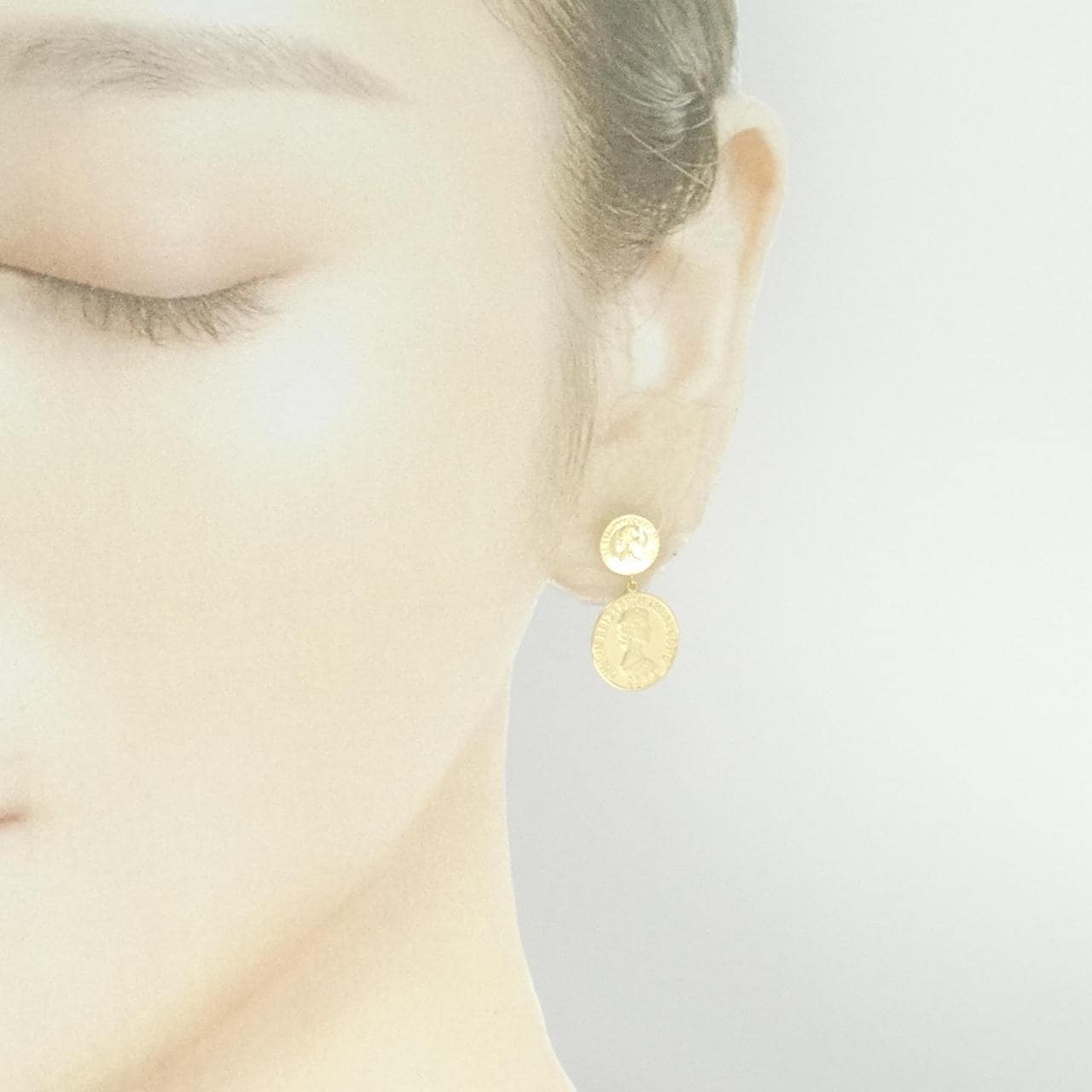 K18YG earrings