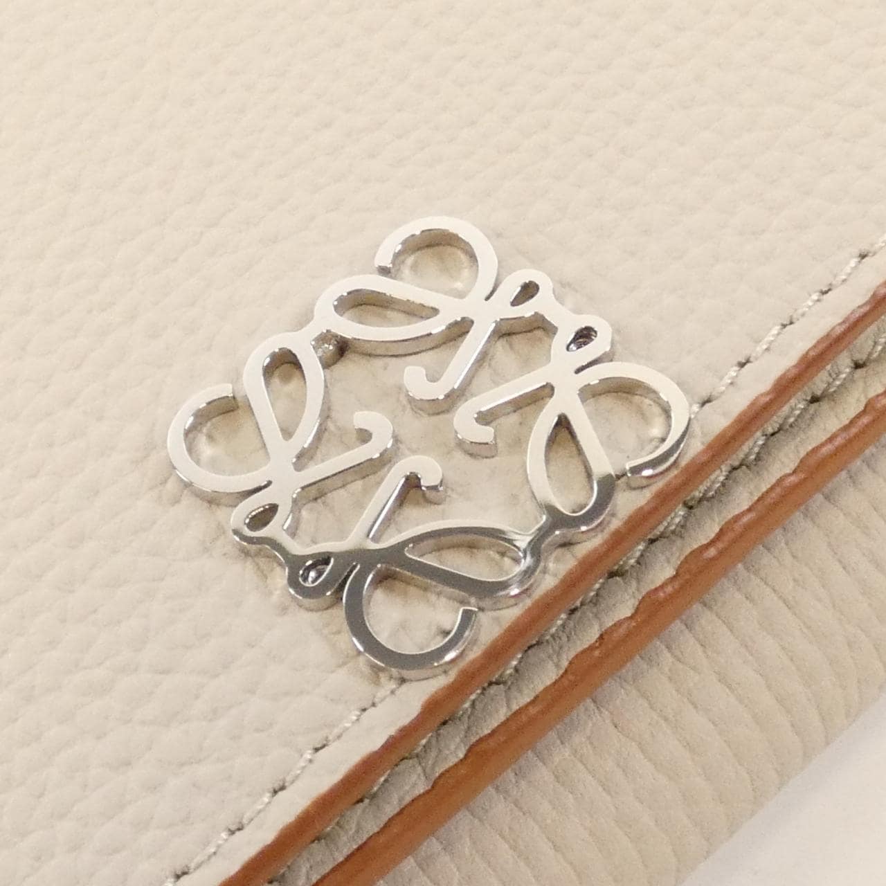 ロエベ C821TR2X02 財布