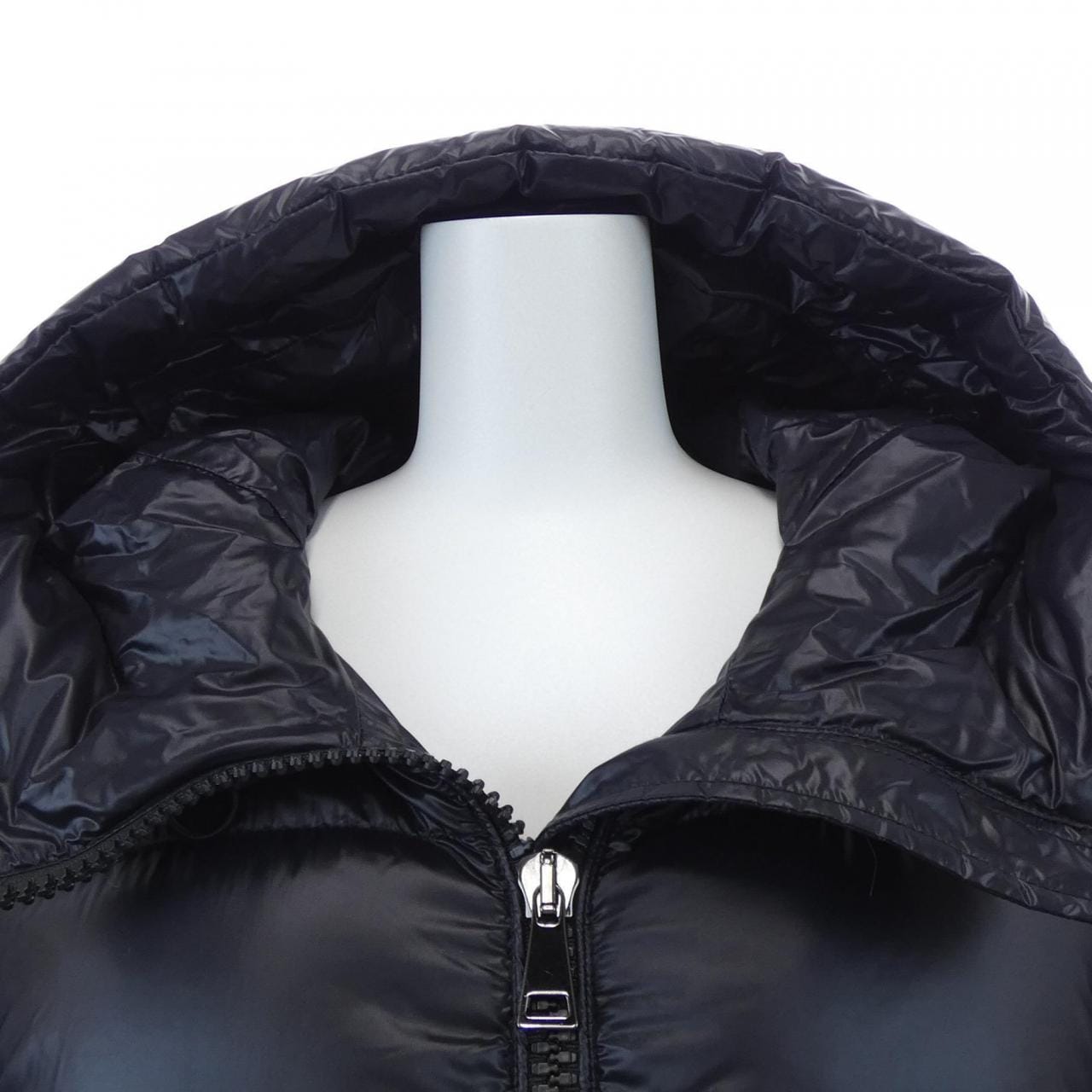 モンクレール MONCLER SERITTE ダウンジャケット