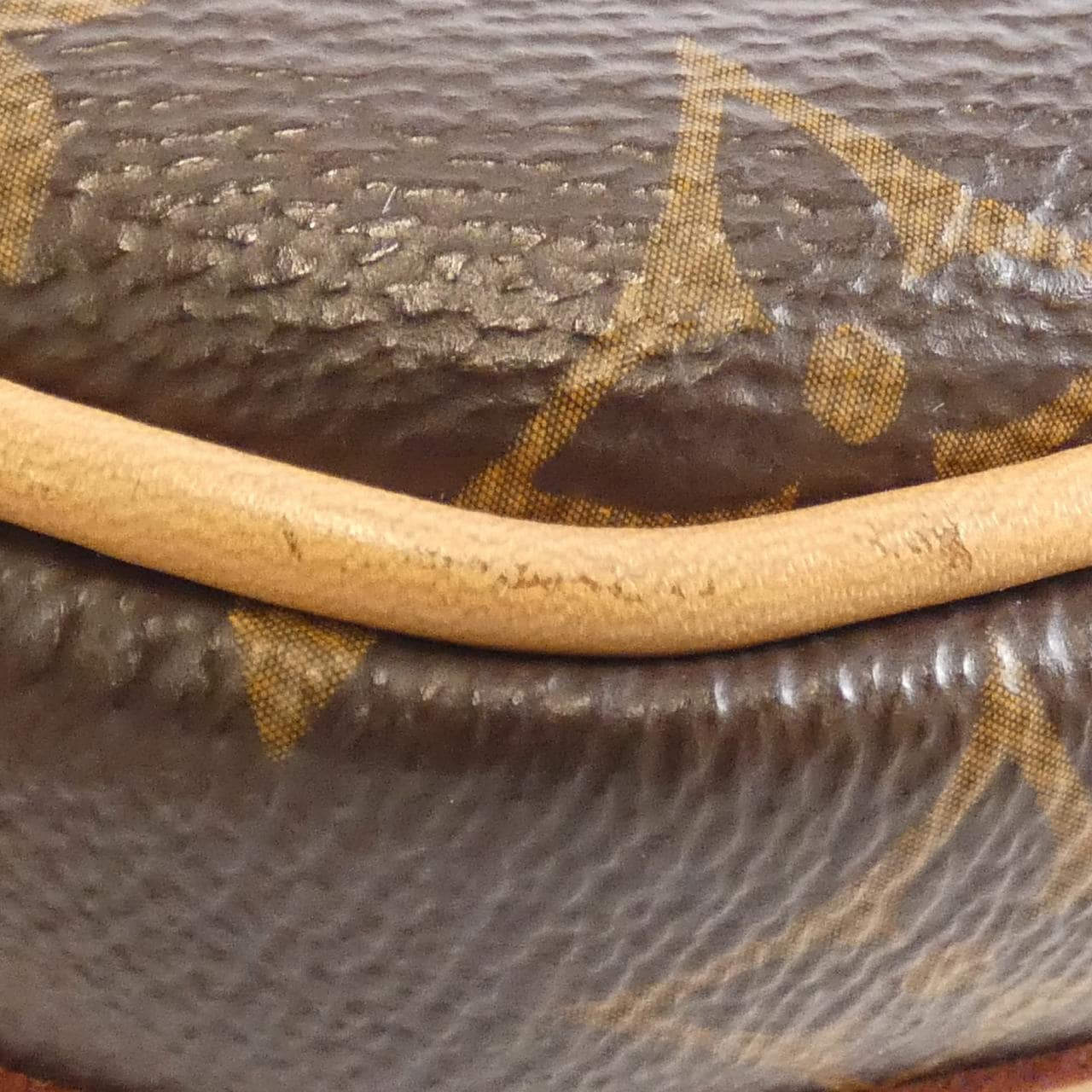 ルイヴィトン モノグラム ボワット シャポー スープル PM M45149 ショルダーバッグ