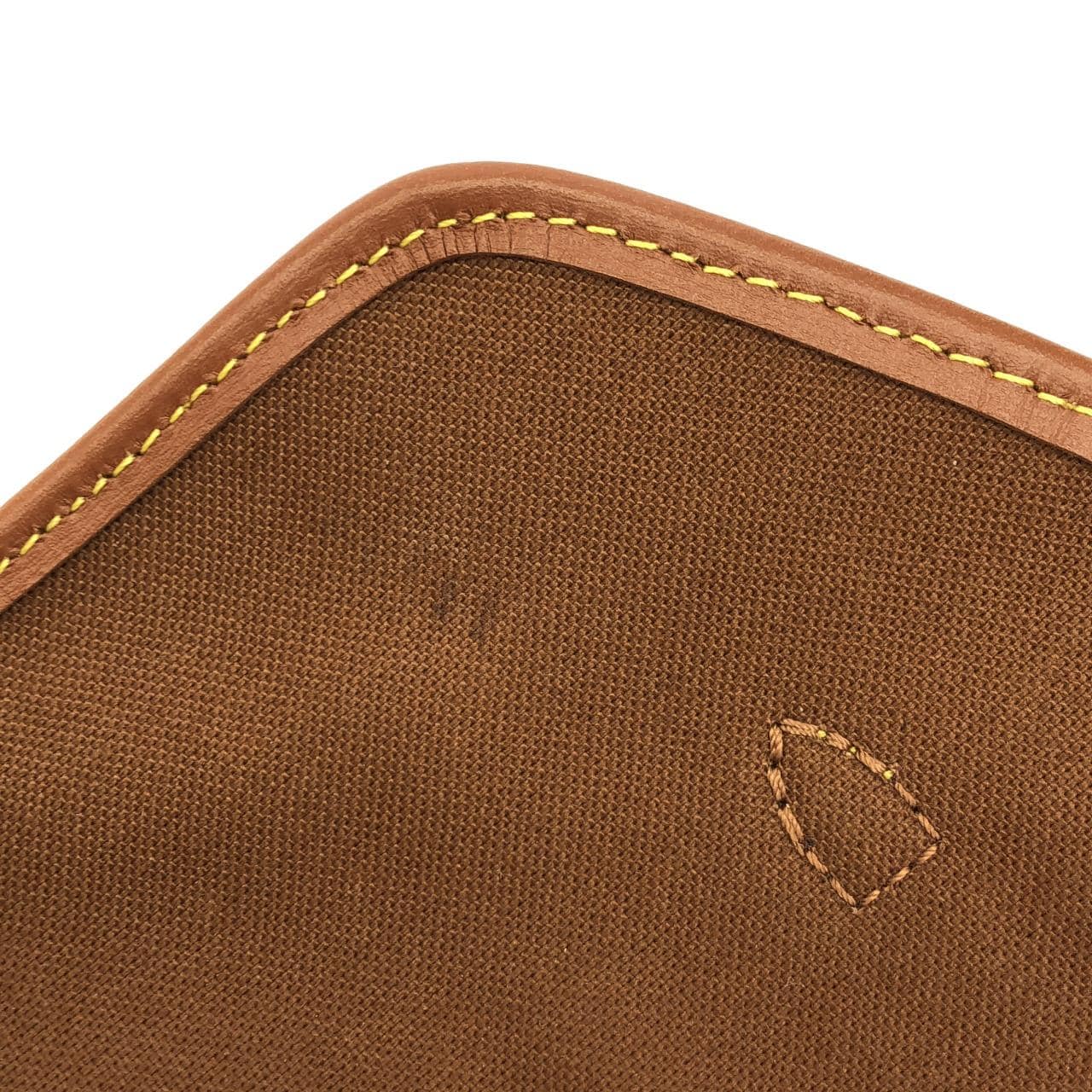 ルイヴィトン モノグラム ソロ M27096 ショルダーバッグ