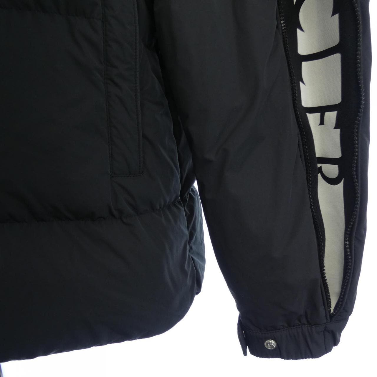 MONCLER MONCLER Down Jacket