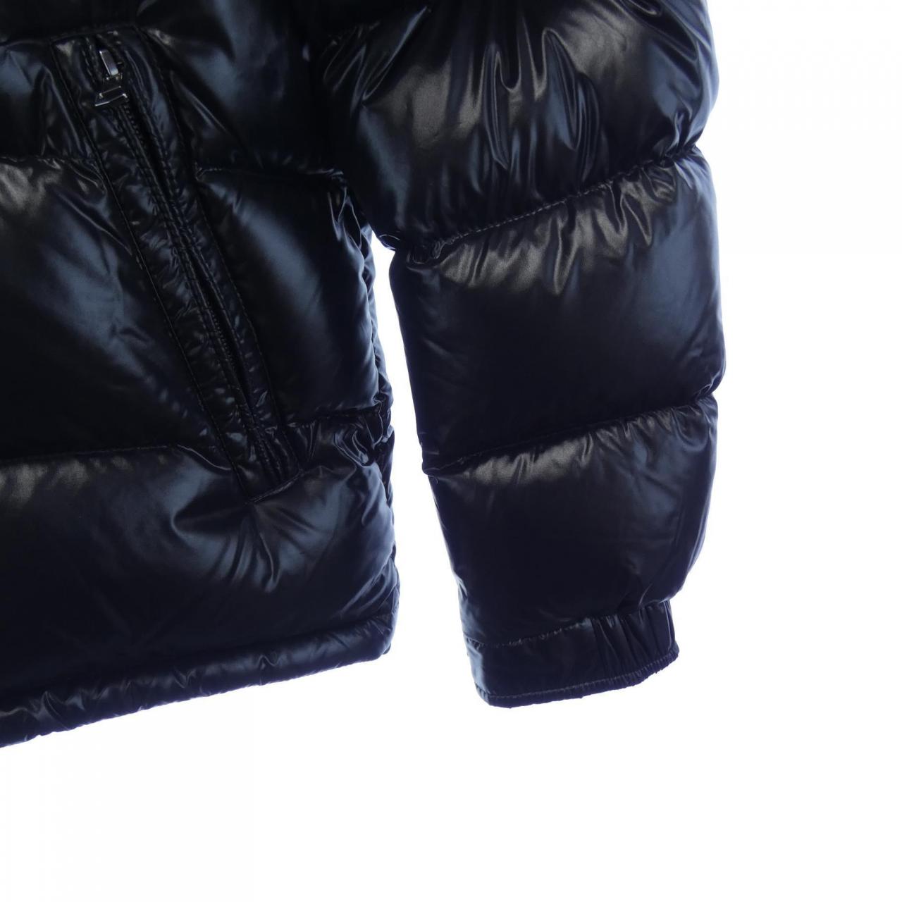 モンクレール MONCLER ダウンジャケット