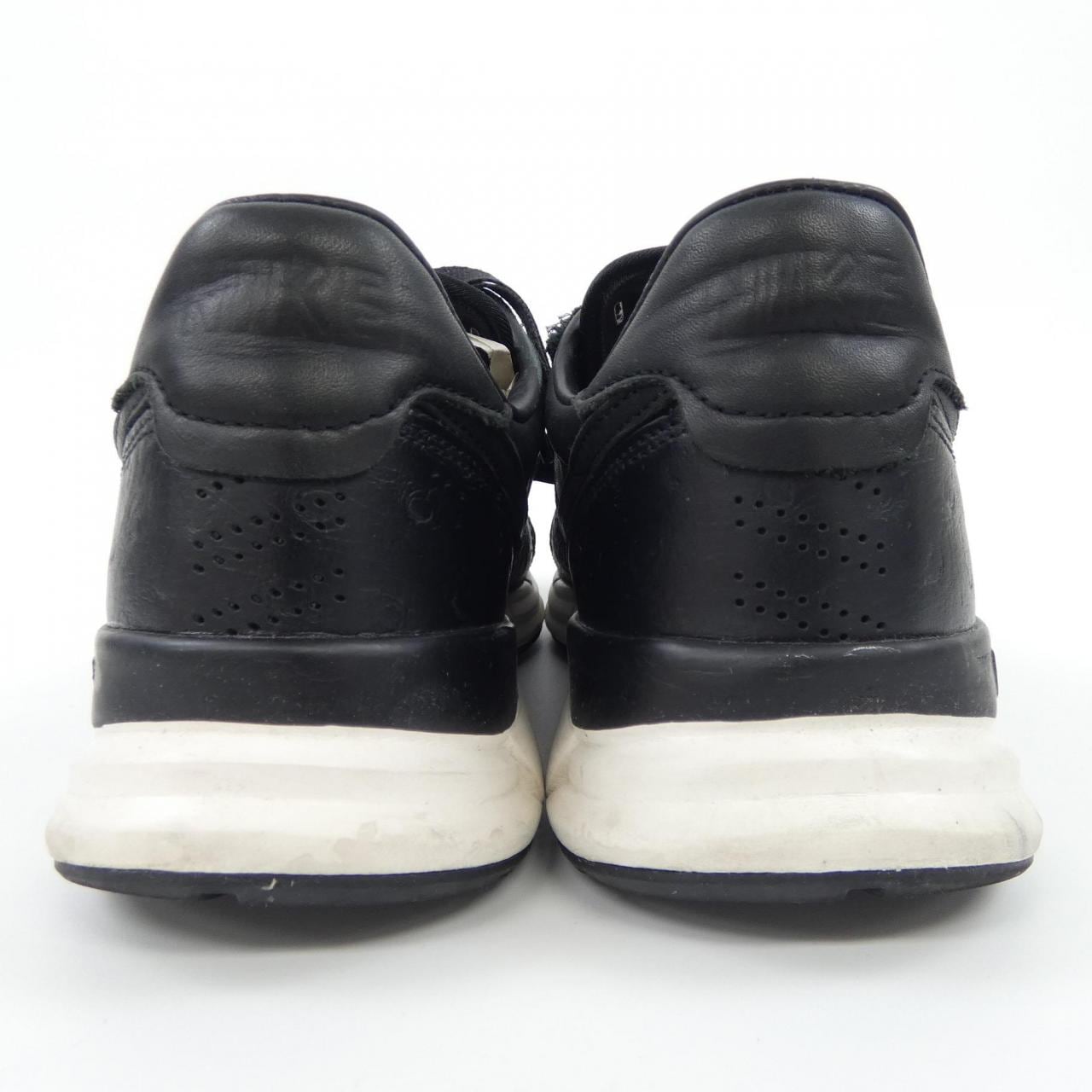 ナイキ NIKE スニーカー