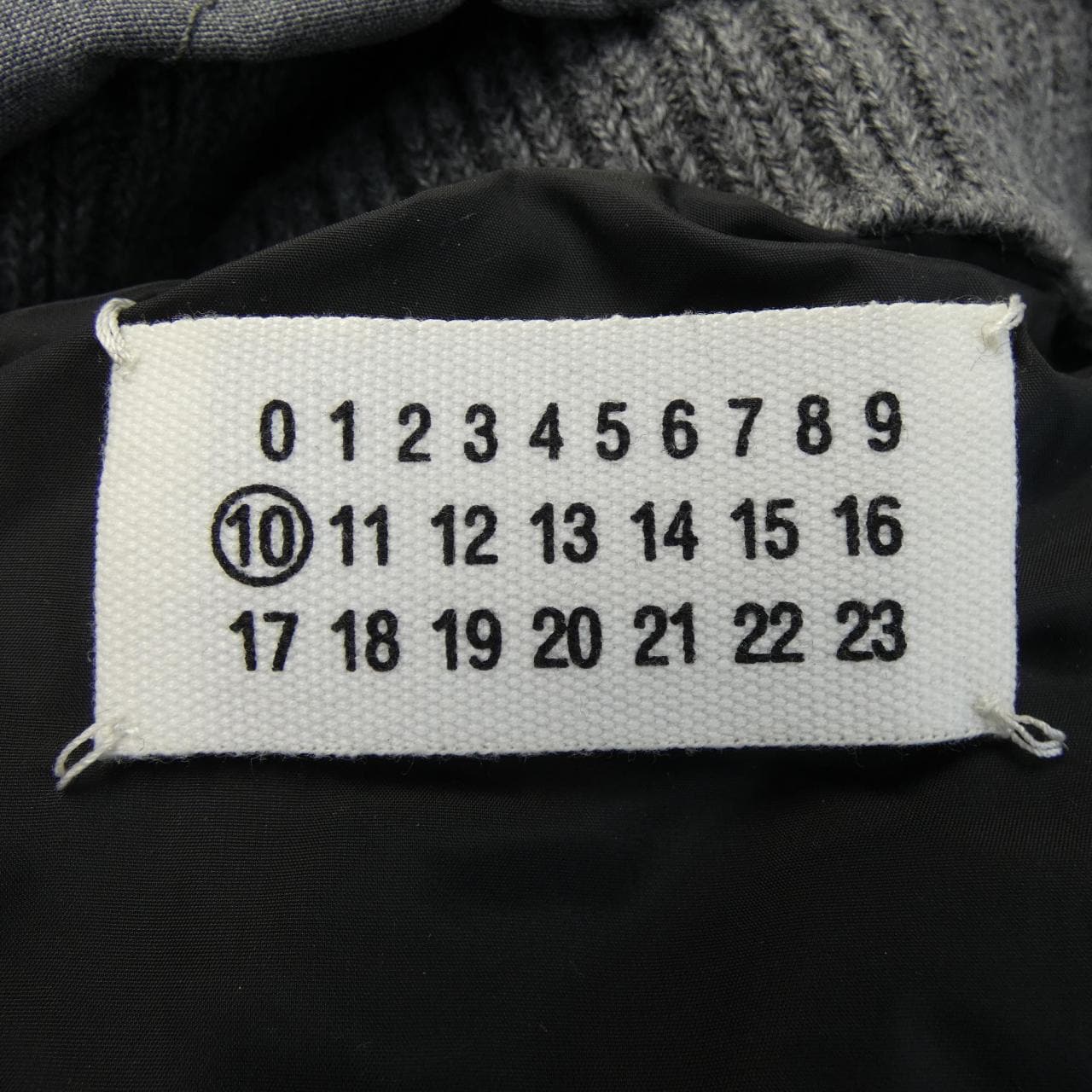 メゾンマルジェラ Maison Margiela ダウンジャケット