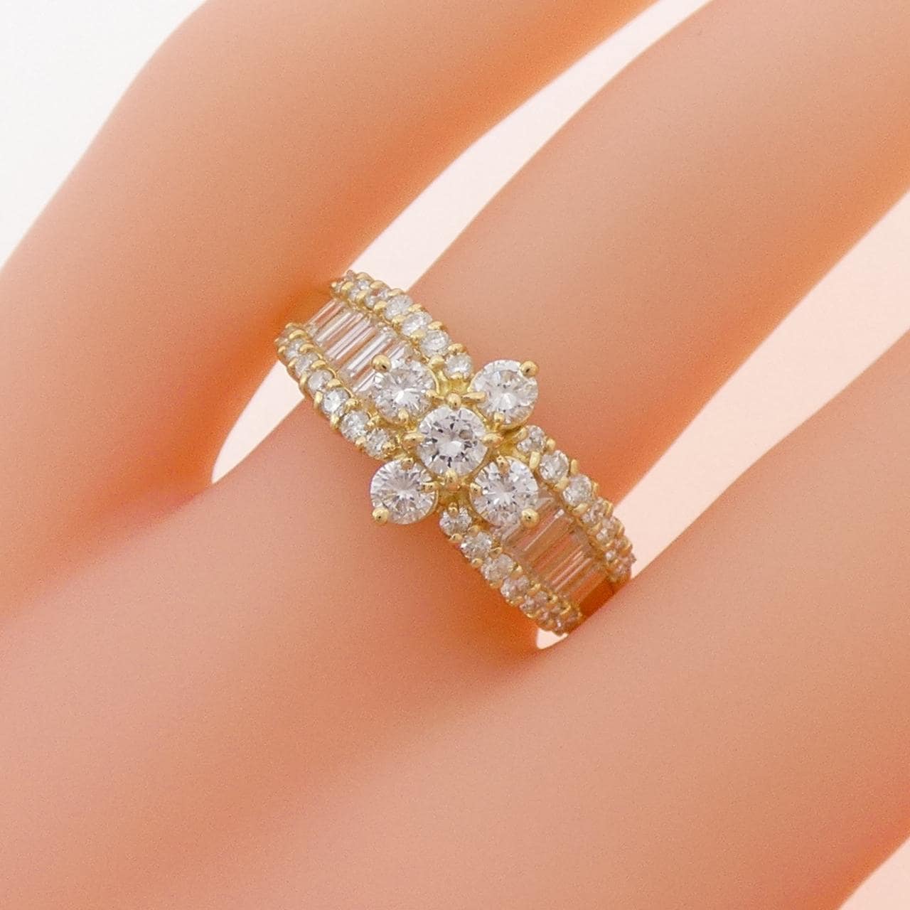 K18YG フラワー ダイヤモンド リング 1.05CT