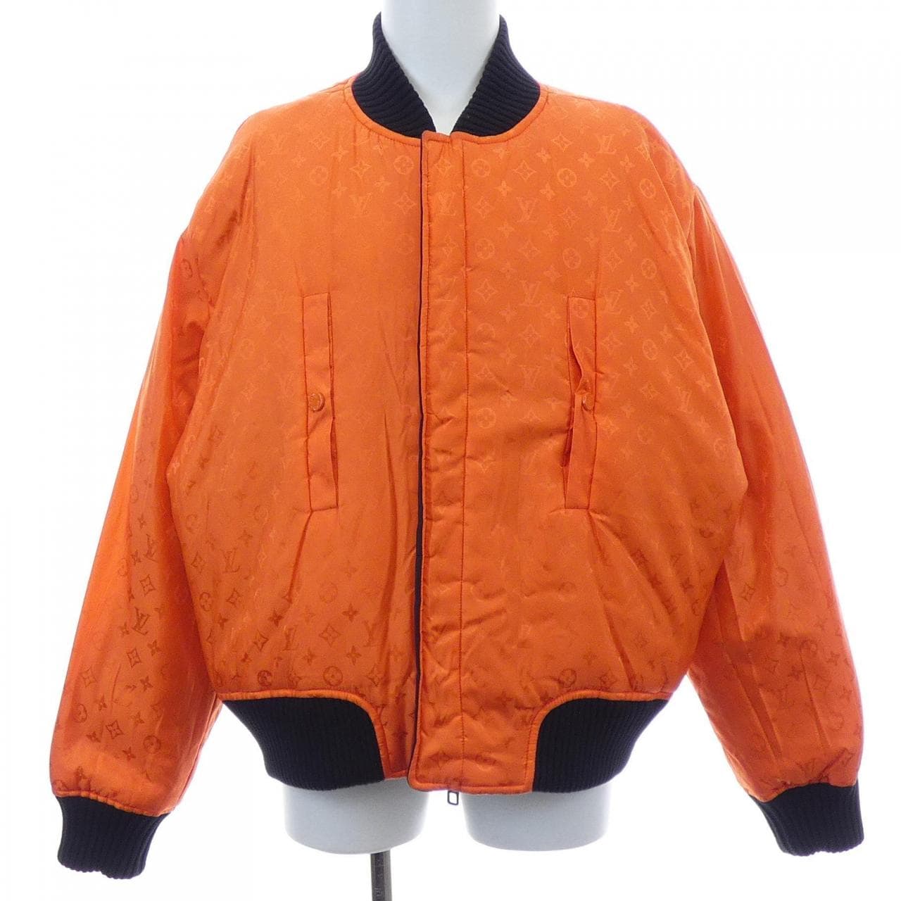 ルイヴィトン LOUIS VUITTON リバーシブルボンバージャケット HLB05WINE ブルゾン
