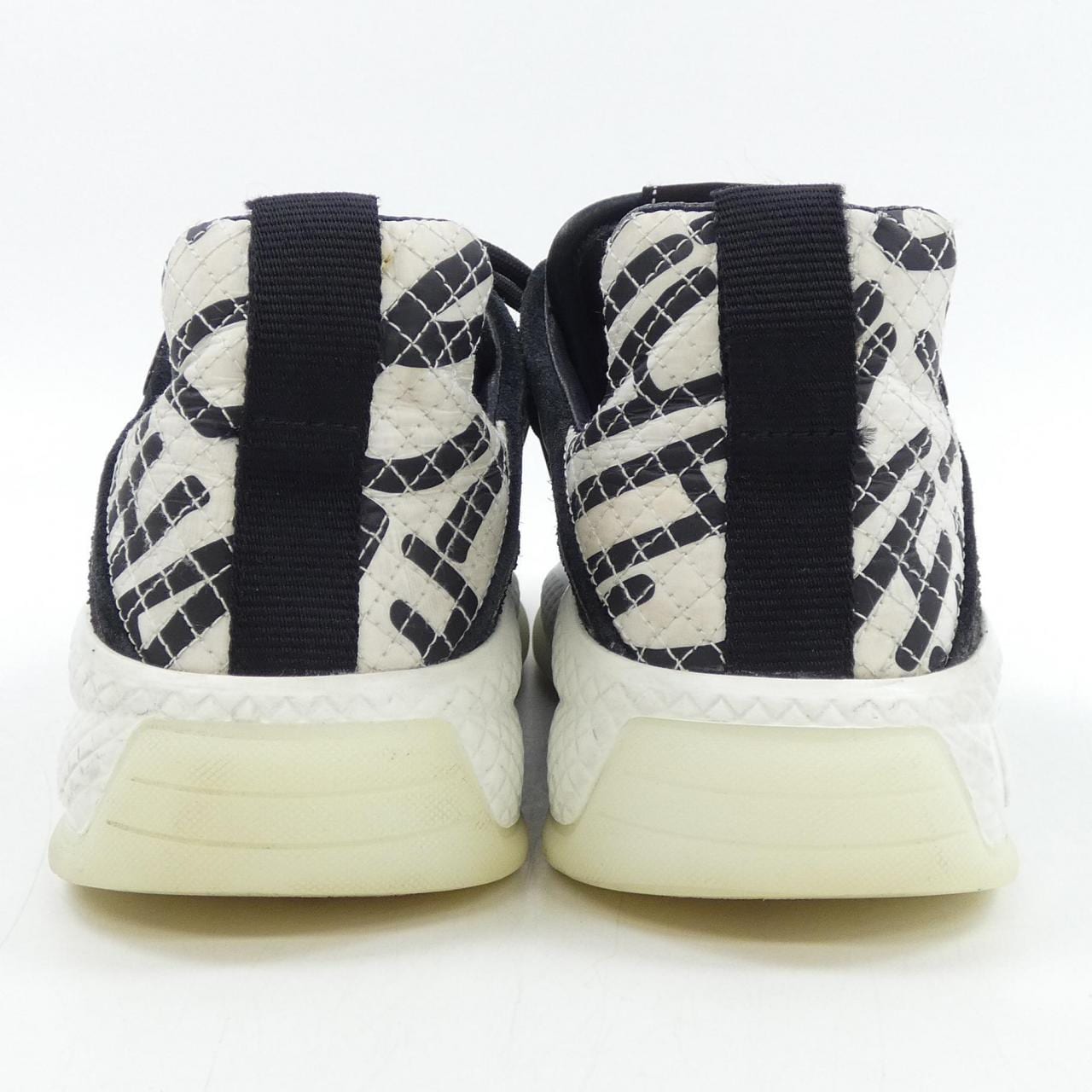 シャネル CHANEL スニーカー