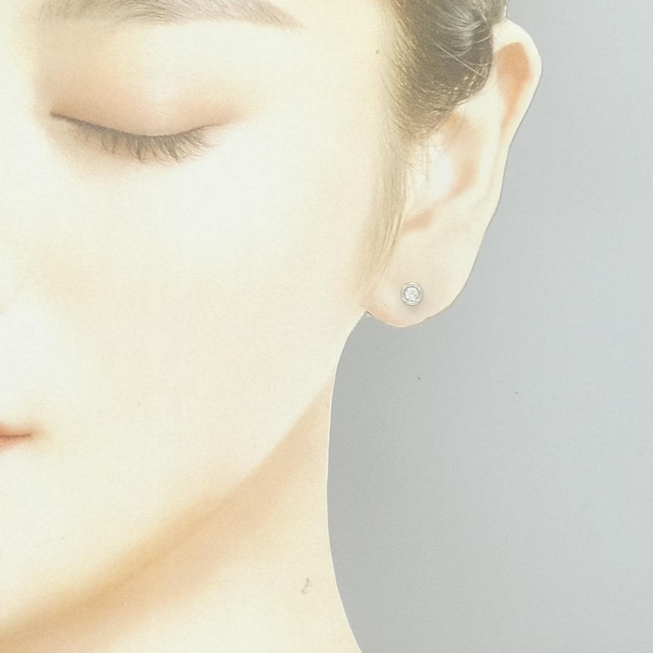 PT900 ソリティア ダイヤモンド ピアス 0.2CT