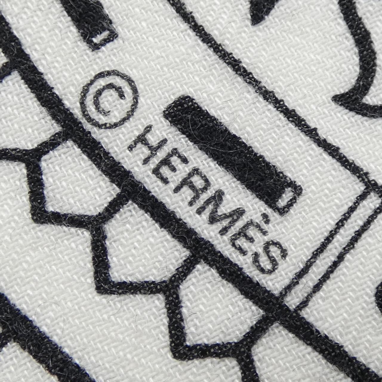 エルメス HERMES CHEVAL DE COEUR BANDANA H244259S カレジェアン140 ショール
