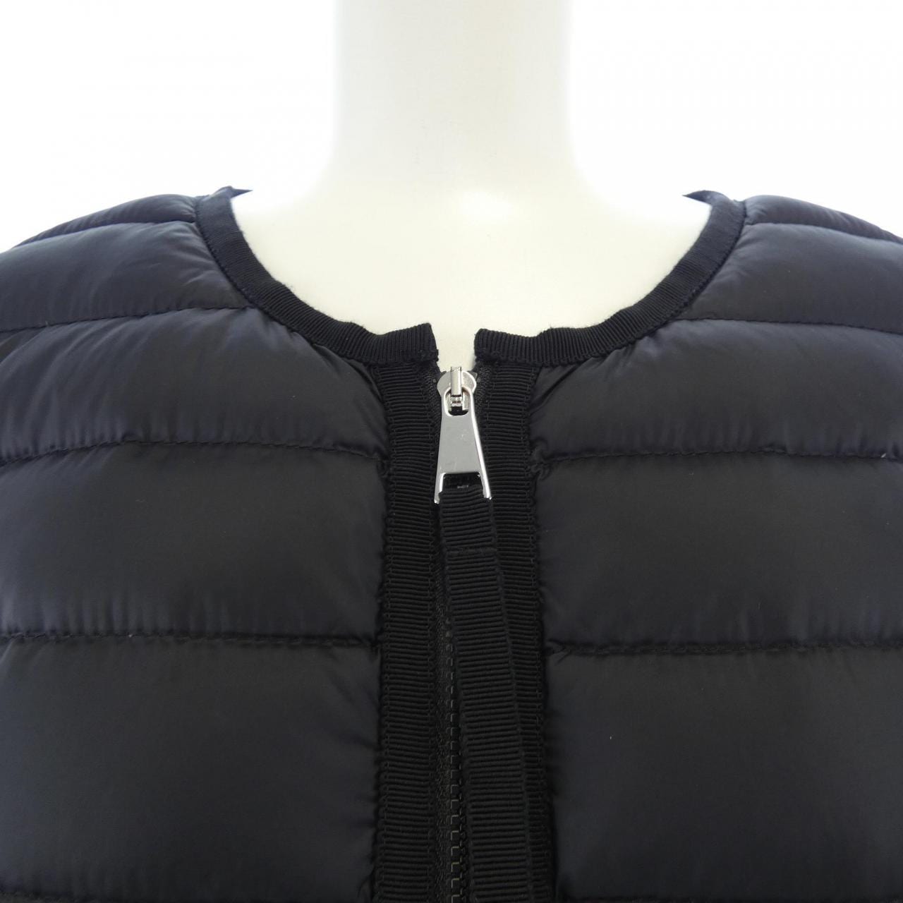 モンクレール MONCLER 10939483100 ダウンジャケット