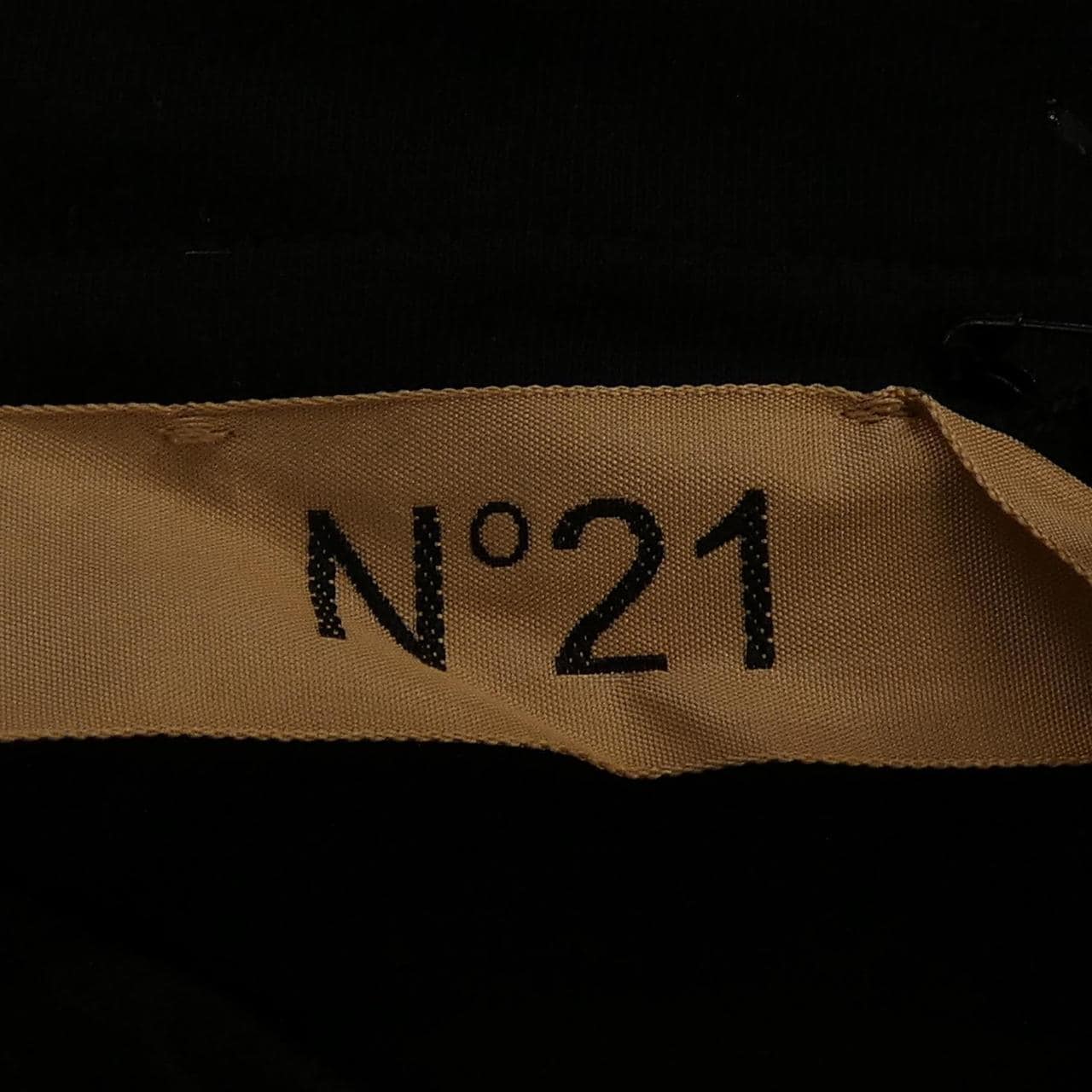 ヌメロヴェントゥーノ N°21 P24IN2C F0214157 トップス