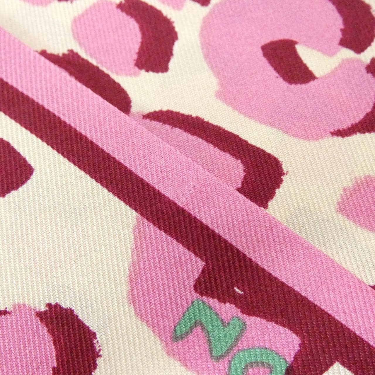 ルイヴィトン バンドー レオパード M72867 スカーフ