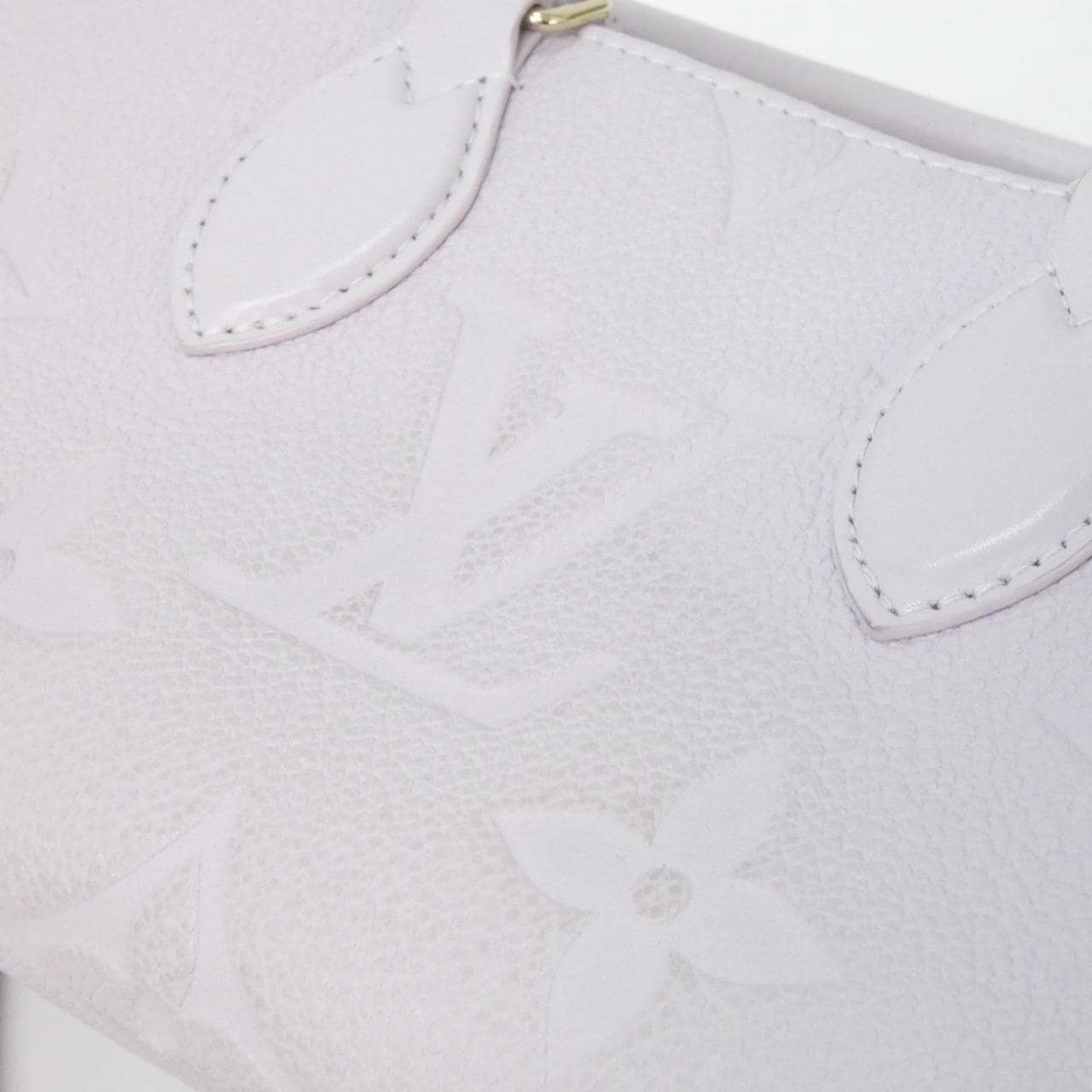 ルイヴィトン モノグラム アンプラント オンザゴー EW M15192 バッグ