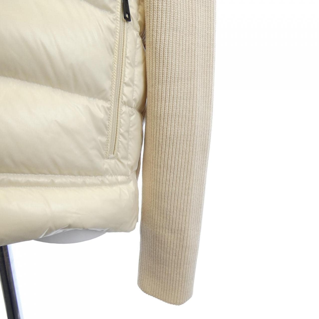 モンクレール MONCLER ダウンジャケット