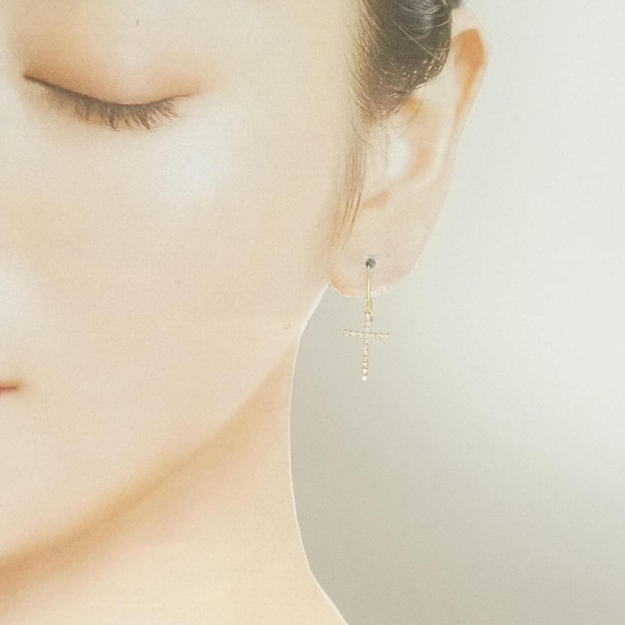 K18YG クロス ダイヤモンド ピアス 0.24CT
