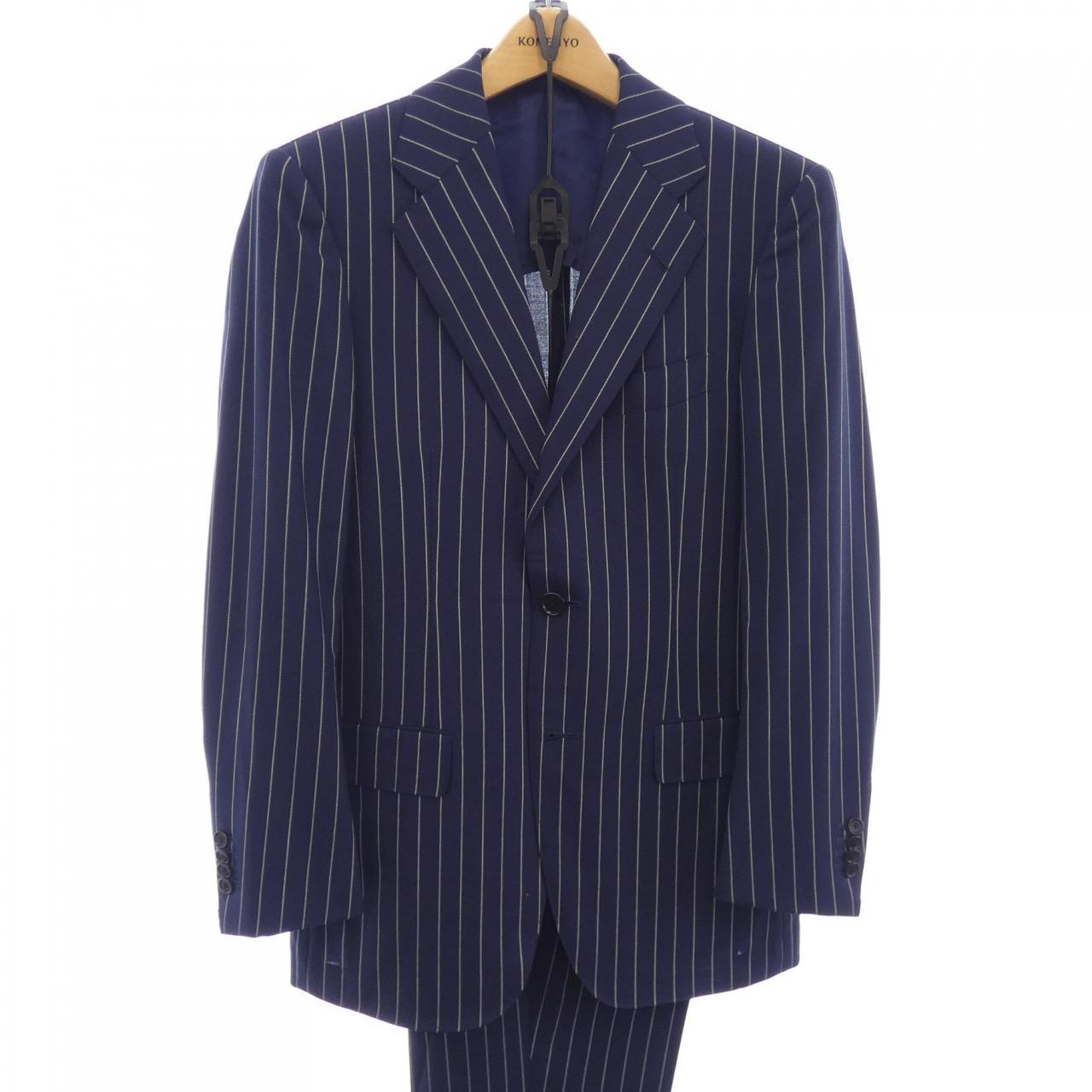 トゥモローランドピルグリム TOMORROWLAND PILGRIM スーツ