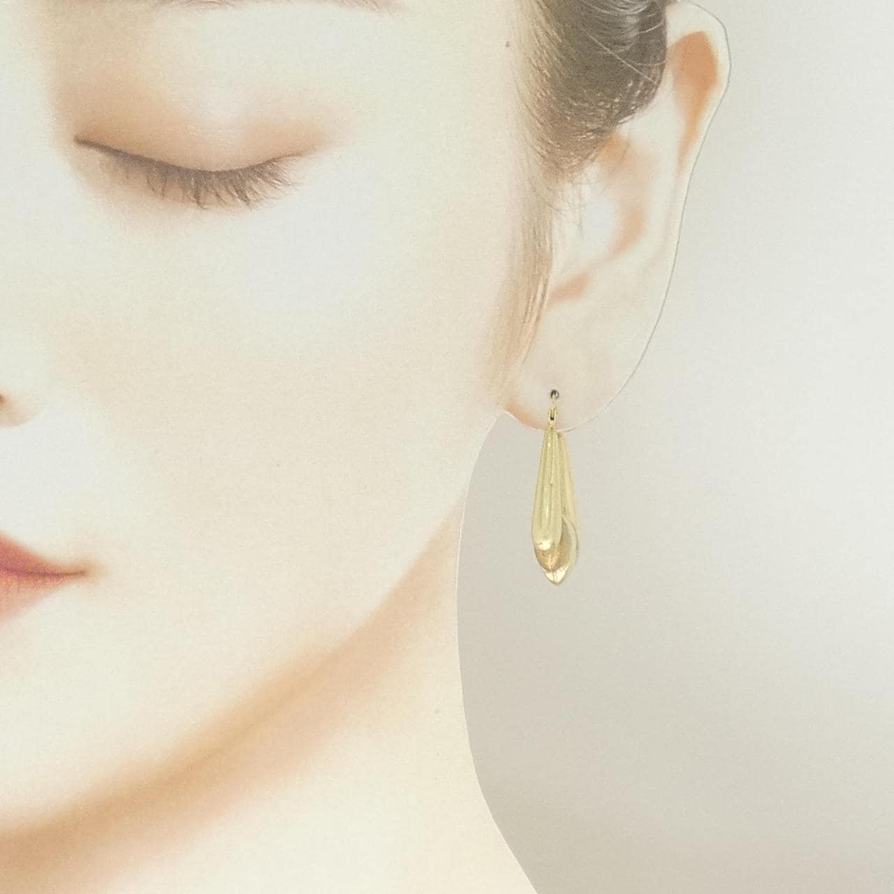 ウノアエレ 750YG ピアス