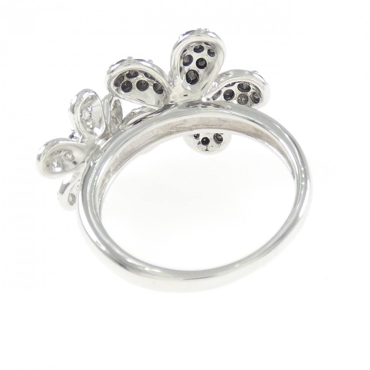 K18WG フラワー ダイヤモンド リング 1.00CT