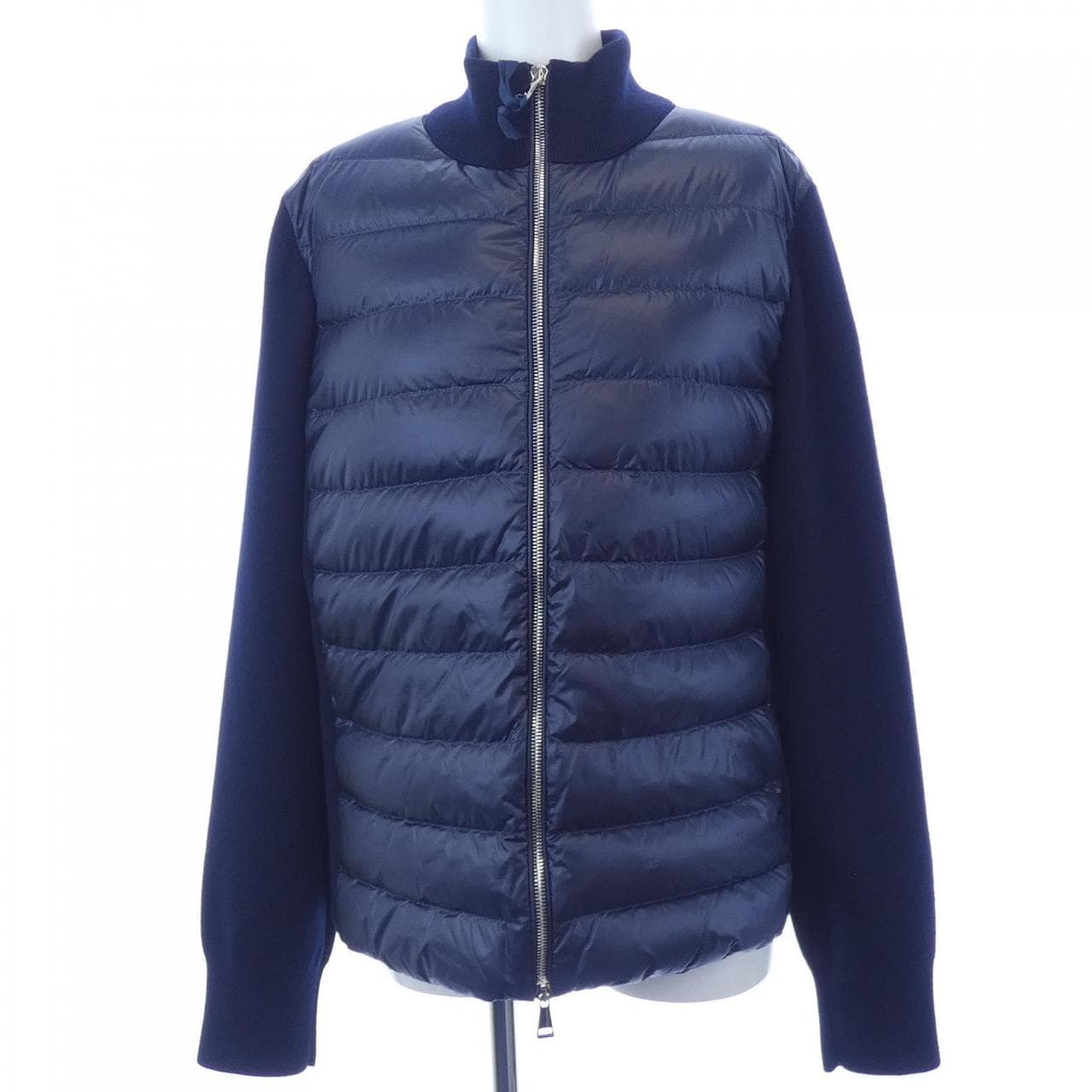 【新品】モンクレール MONCLER K20939B00023 ダウンジャケット