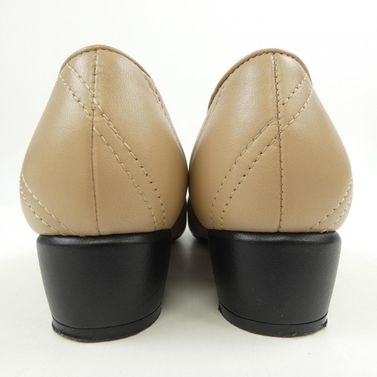 サルヴァトーレフェラガモ SALVATORE FERRAGAMO パンプス