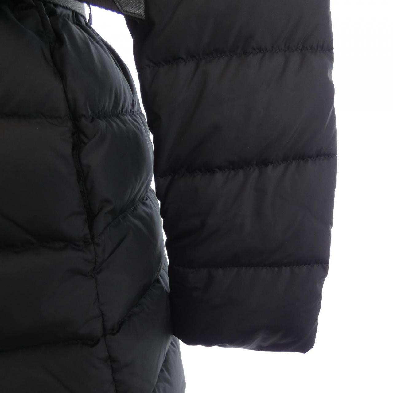 プラダ PRADA トライアングルロゴ 290364 R212 1CQK ダウンコート