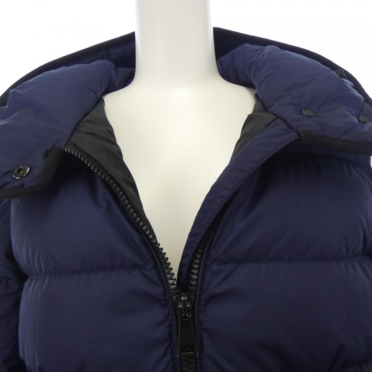 モンクレール MONCLER ダウンジャケット