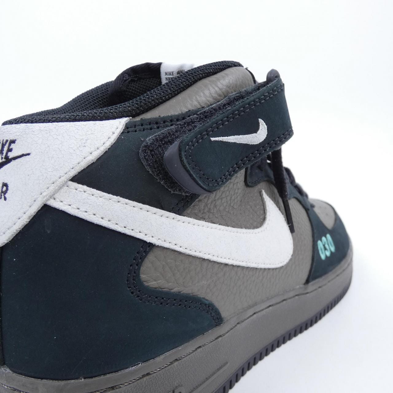 ナイキ NIKE スニーカー
