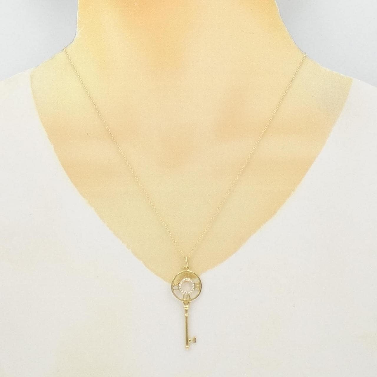 TIFFANY atlas key necklace