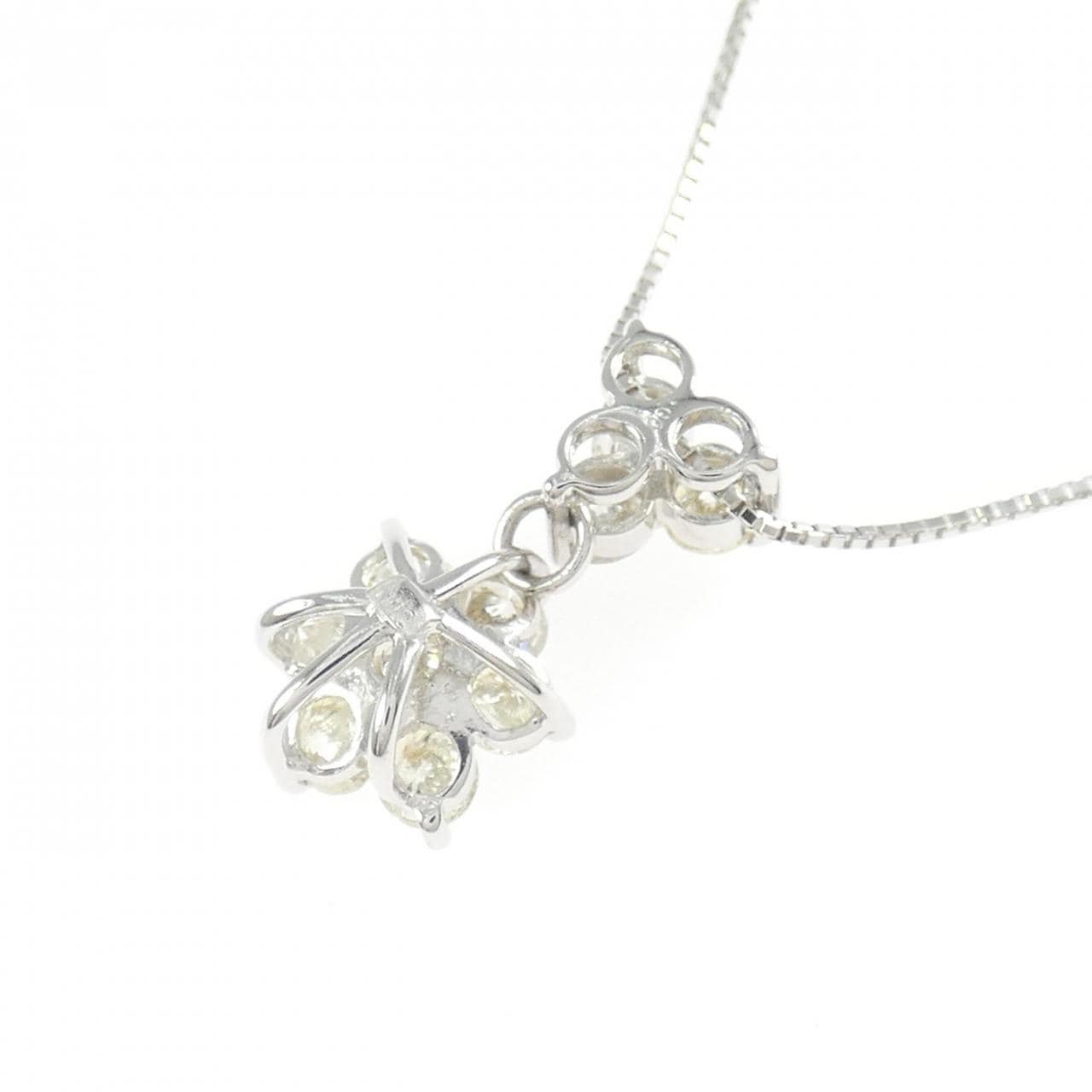 K18WG フラワー ダイヤモンド ネックレス 1.00CT
