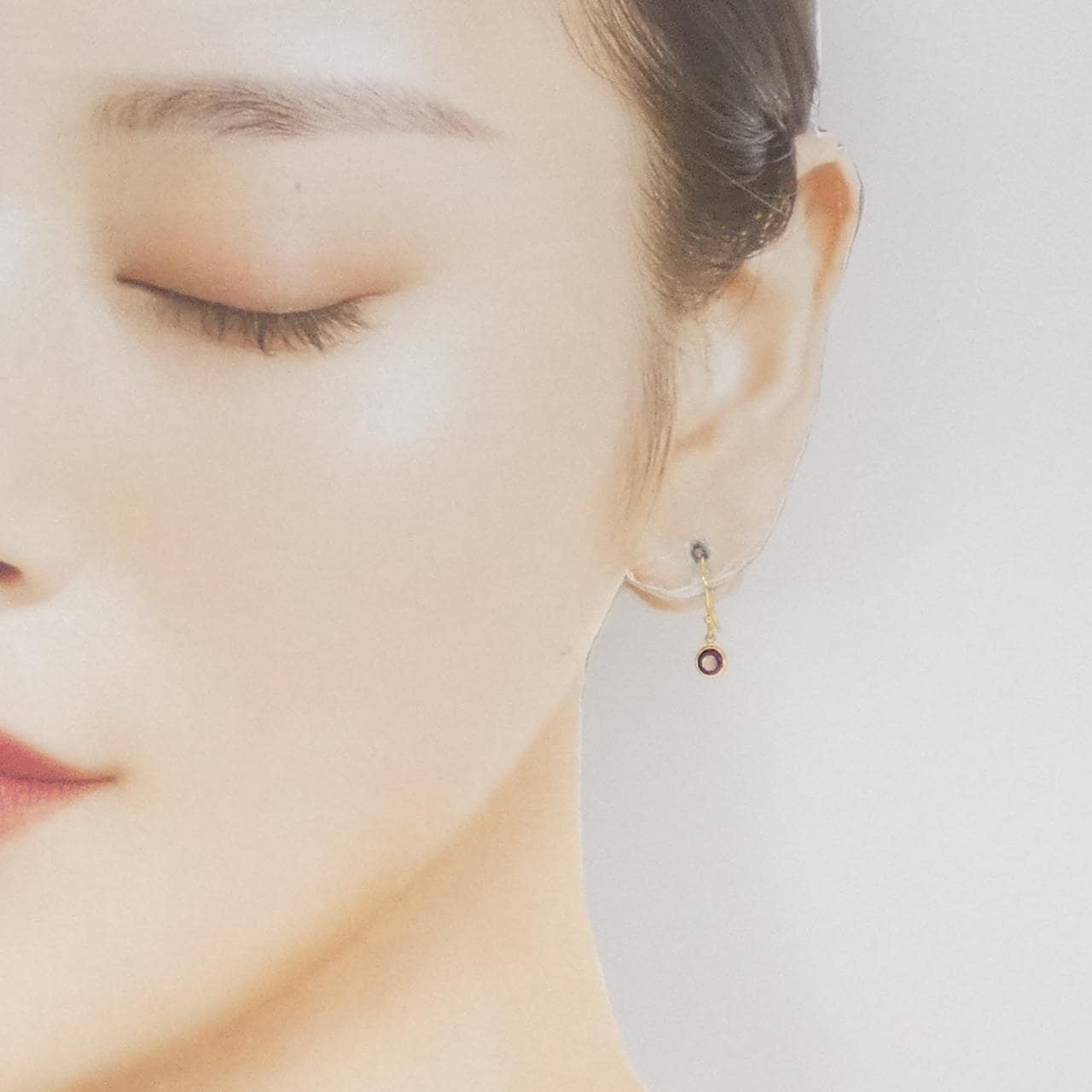 K18YG ガーネット ピアス