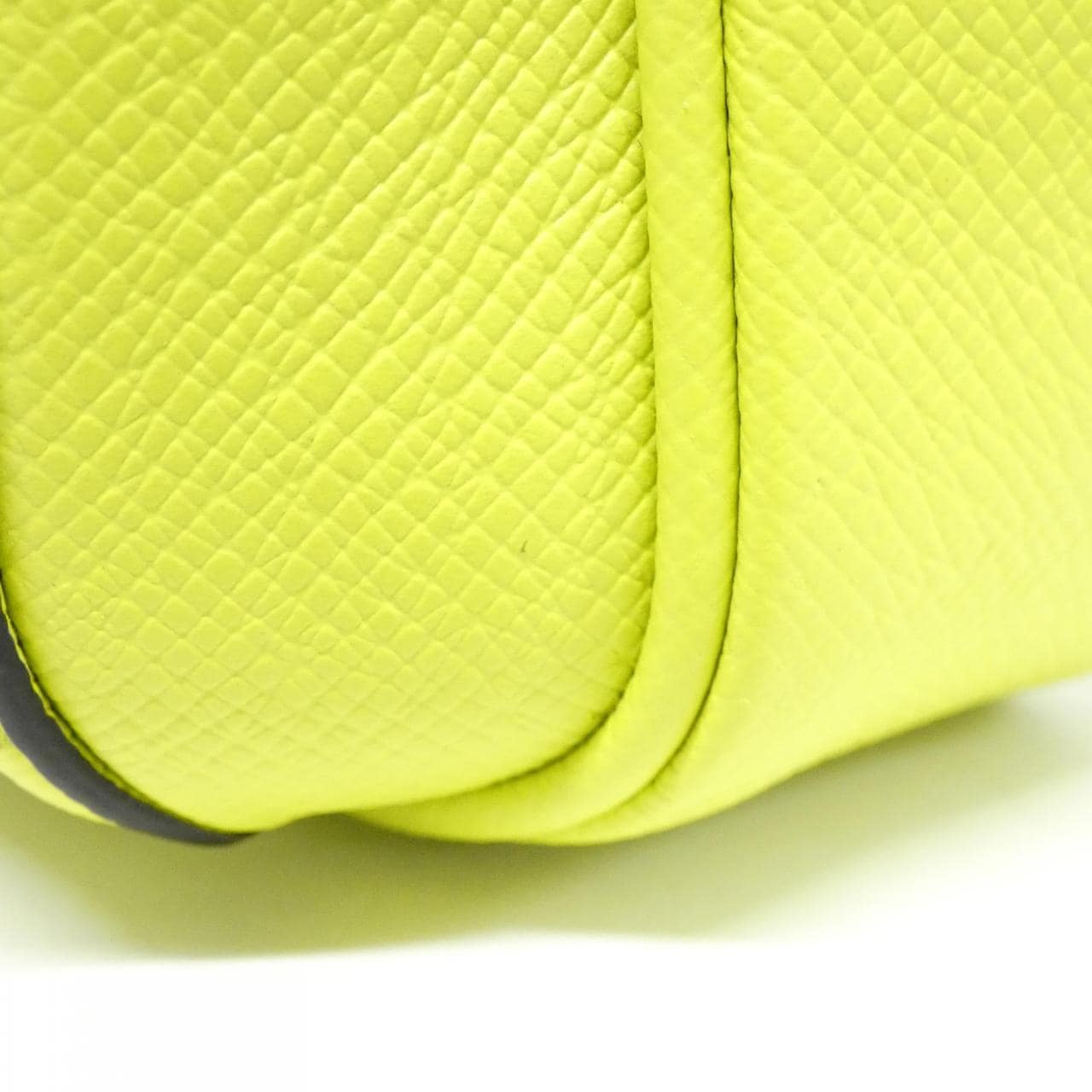 ルイヴィトン タイガ ラマ バムバッグ アウトドア M30251 ショルダーバッグ