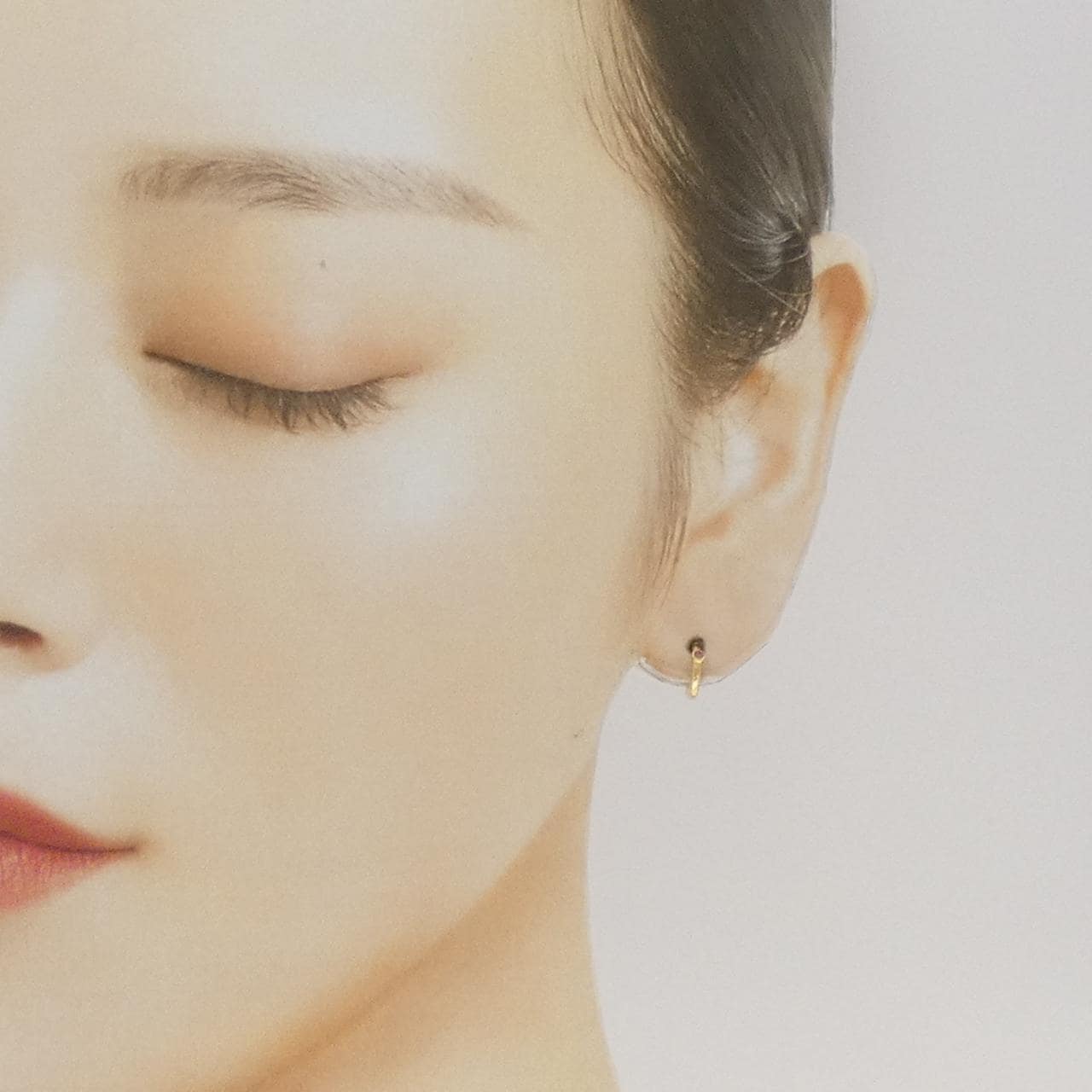 K18YG ガーネット ピアス