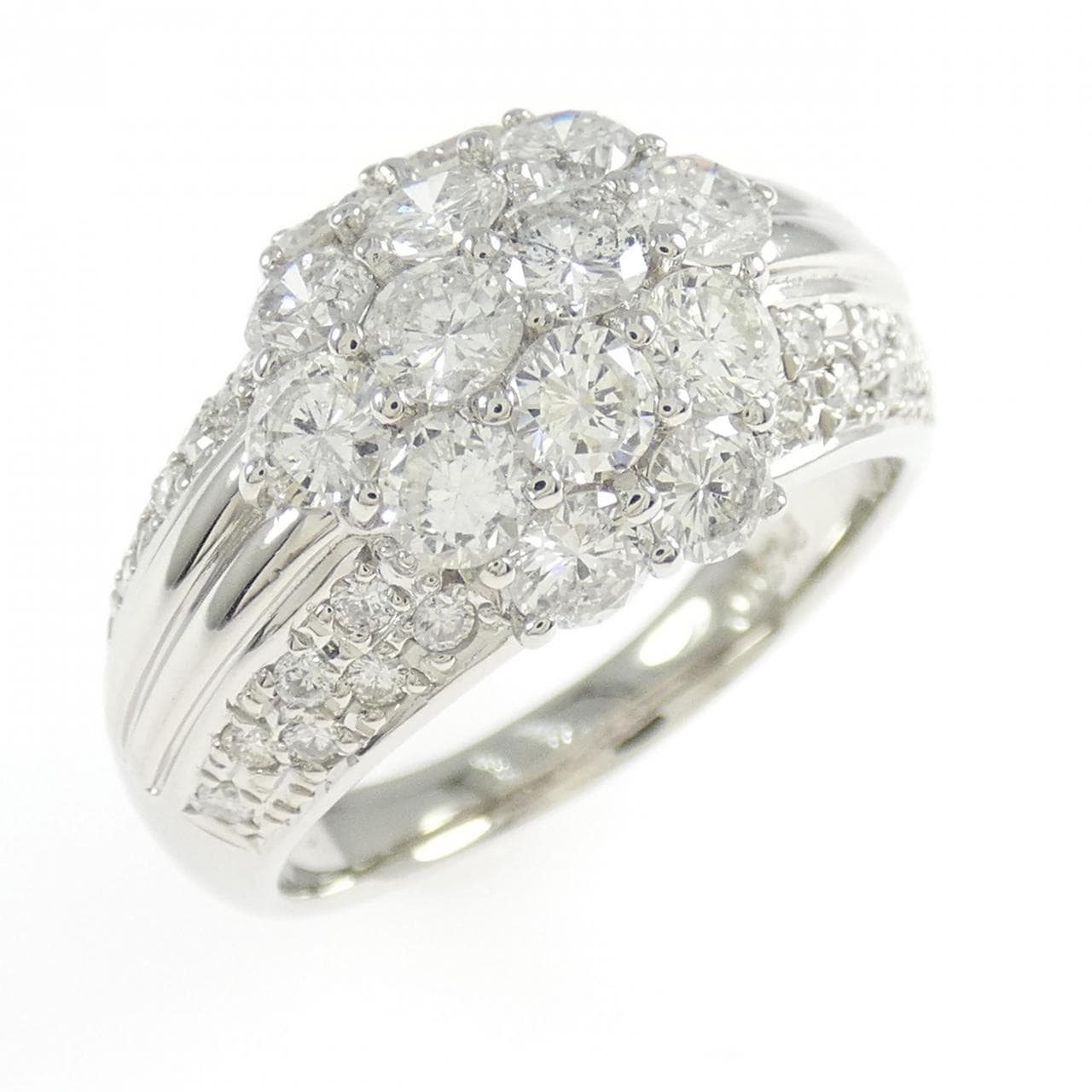 PT900 フラワー ダイヤモンド リング 2.11CT