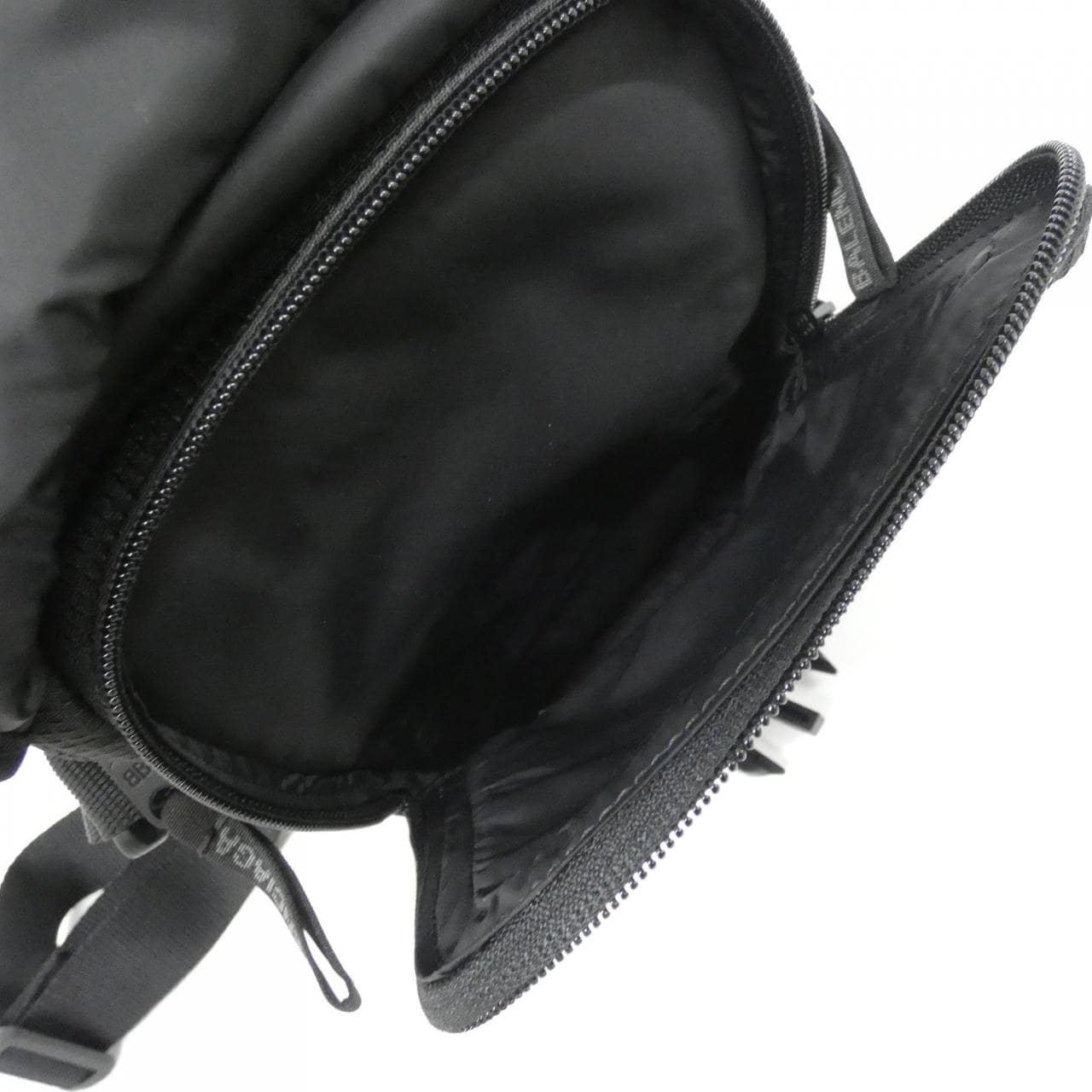 【新品】バレンシアガ 801976 2AA5S ショルダーバッグ