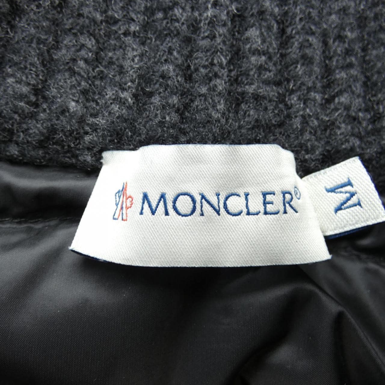 MONCLER MONCLER 20939470200 Down Jacket