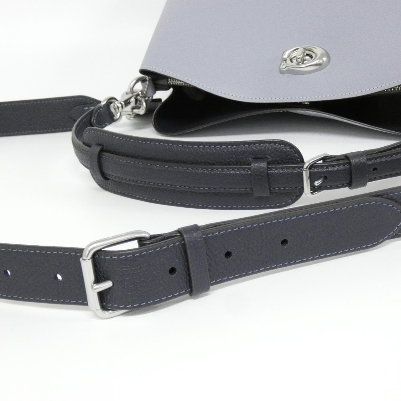 【新品】コーチ C2590 ショルダーバッグ