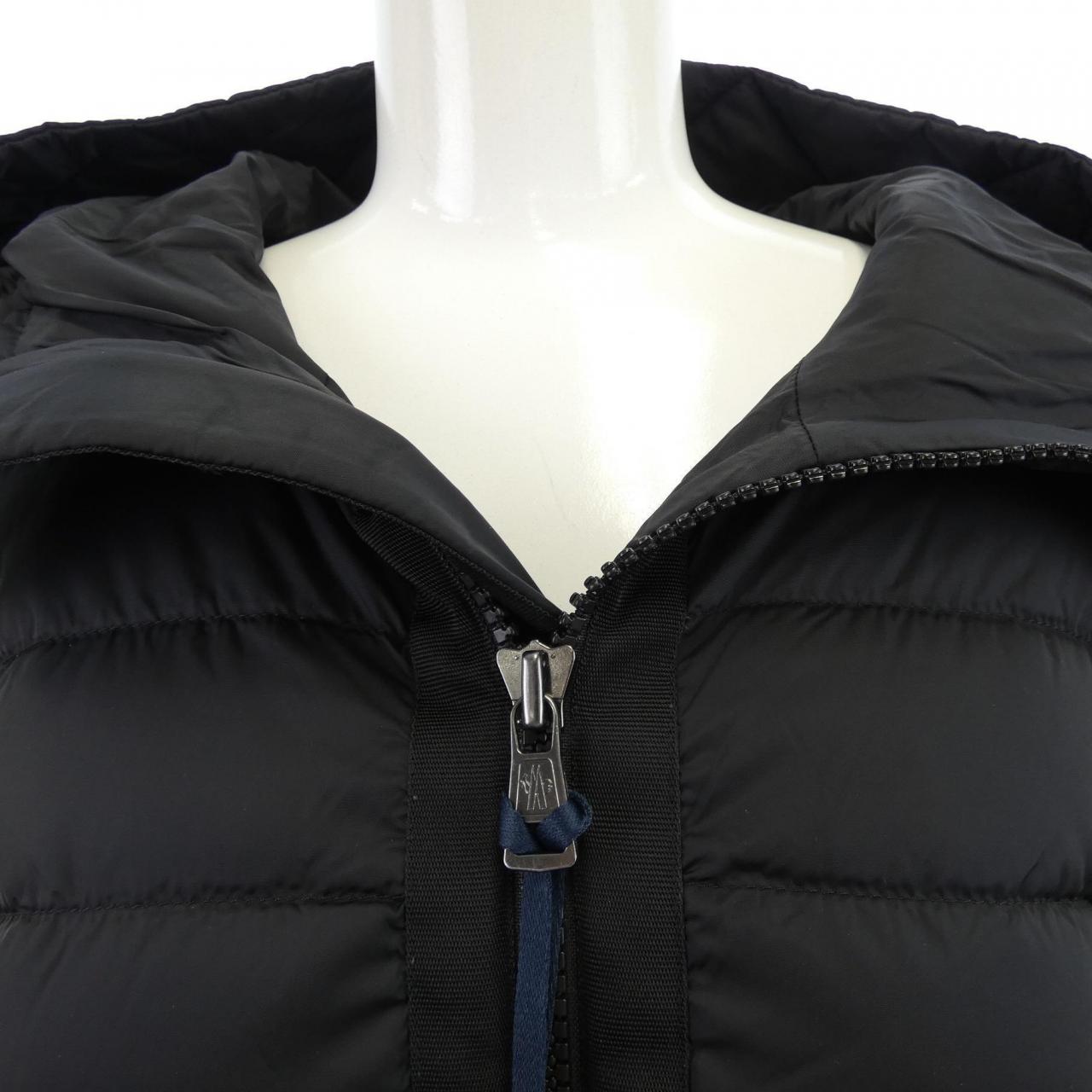 【新品】モンクレール MONCLER 20919B50800 ダウンジャケット