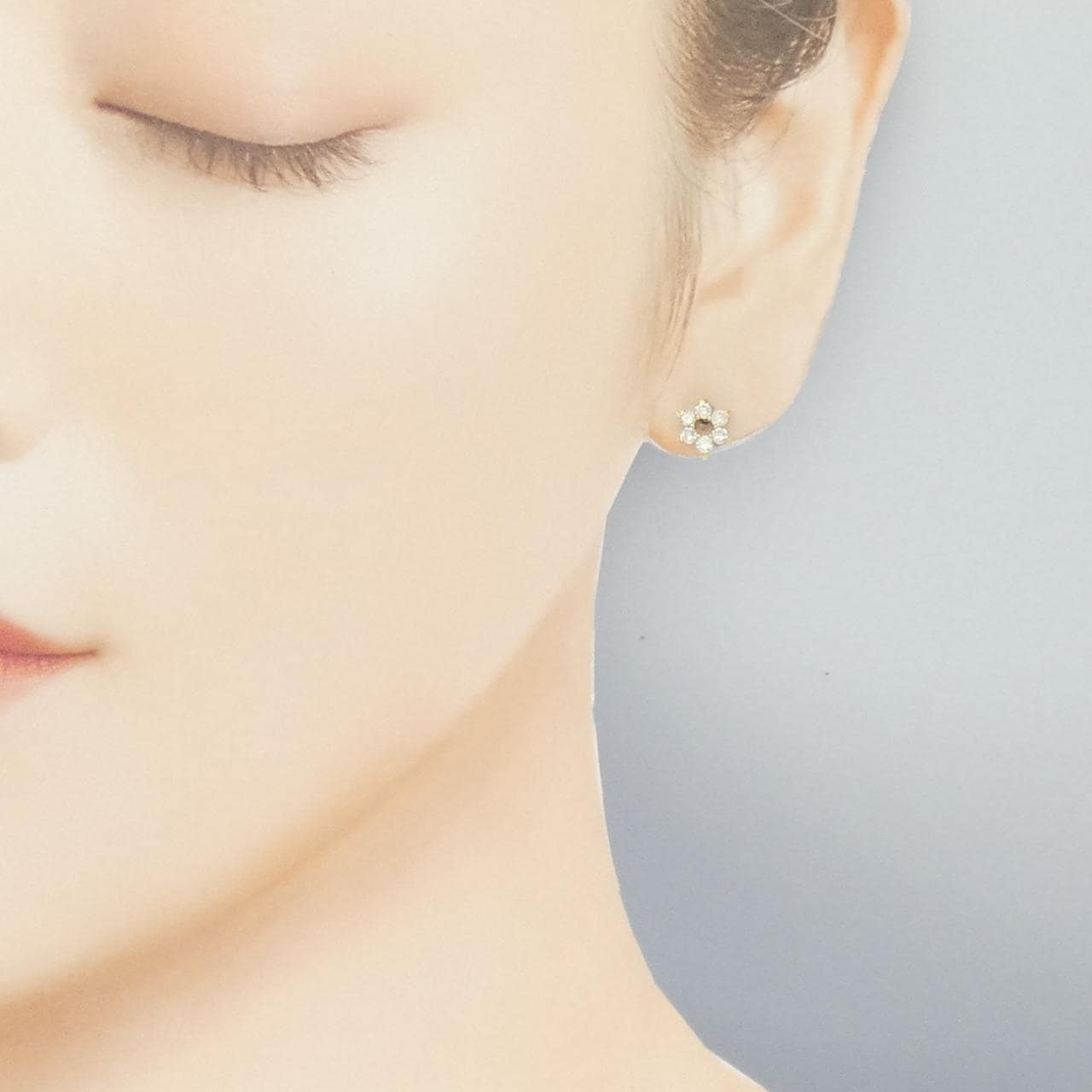 K18YG フラワー ダイヤモンド ピアス 0.50CT