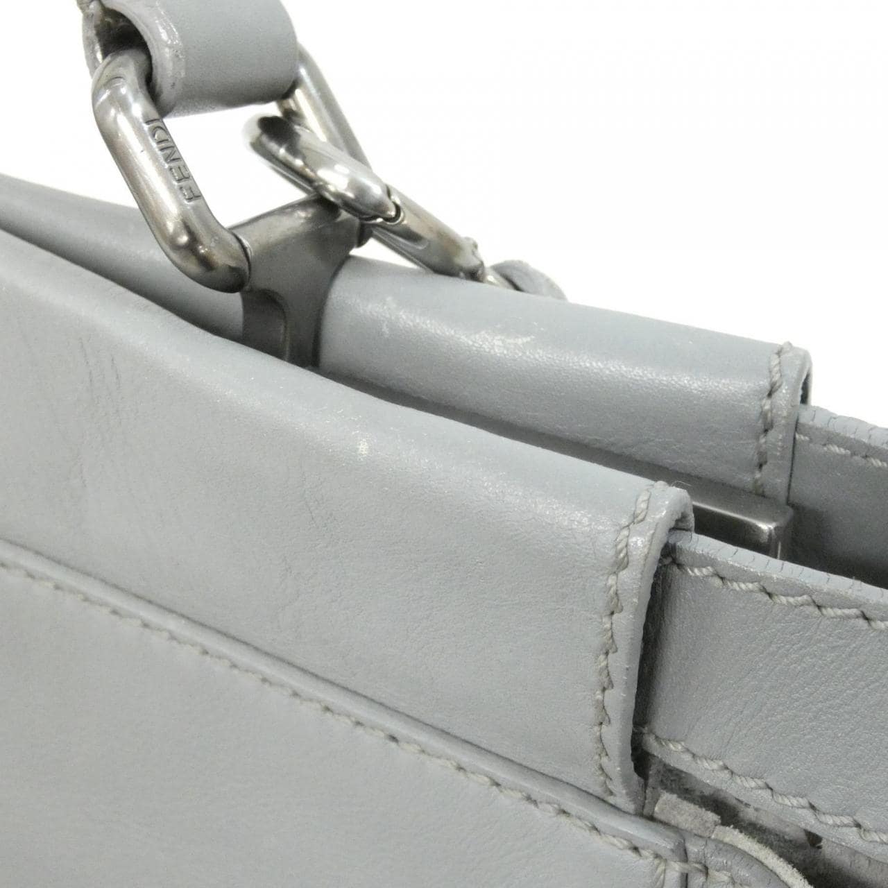 フェンディ ピーカブー 8BN210 FZN バッグ