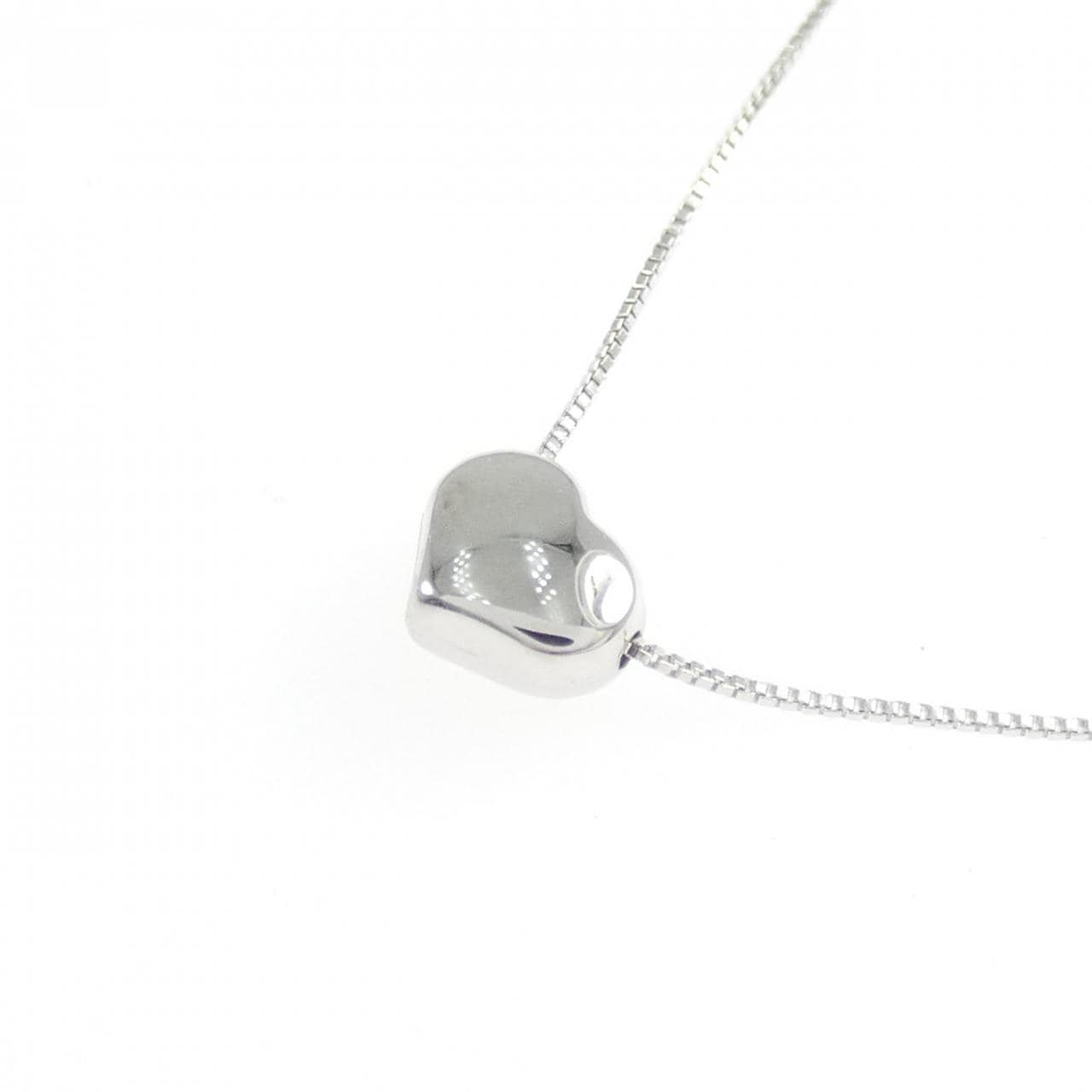 750WG Heart Necklace